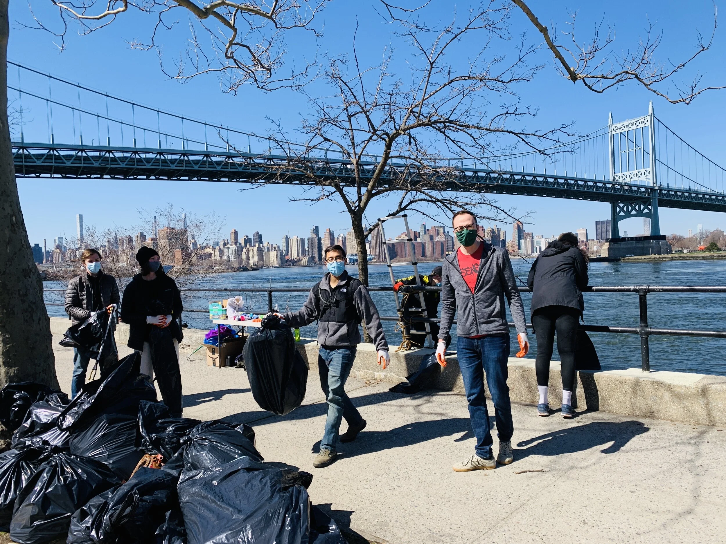 Shoreline Cleanup | Volunteer Community Service