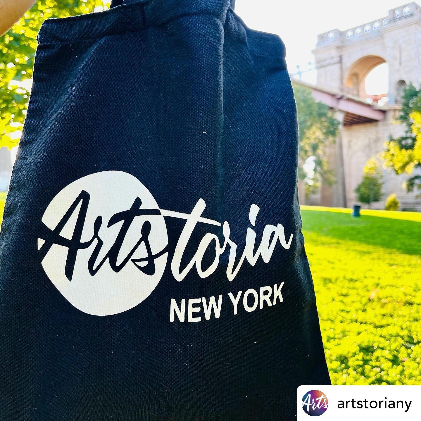 Thank you @artstoriany for donating this awesome swag bag! You can win it during the raffle at our fundraiser on 10/13 

Posted @withrepost &bull; @artstoriany We love doing art in the park and hope you do, too! You can win this Artstoria New York sw