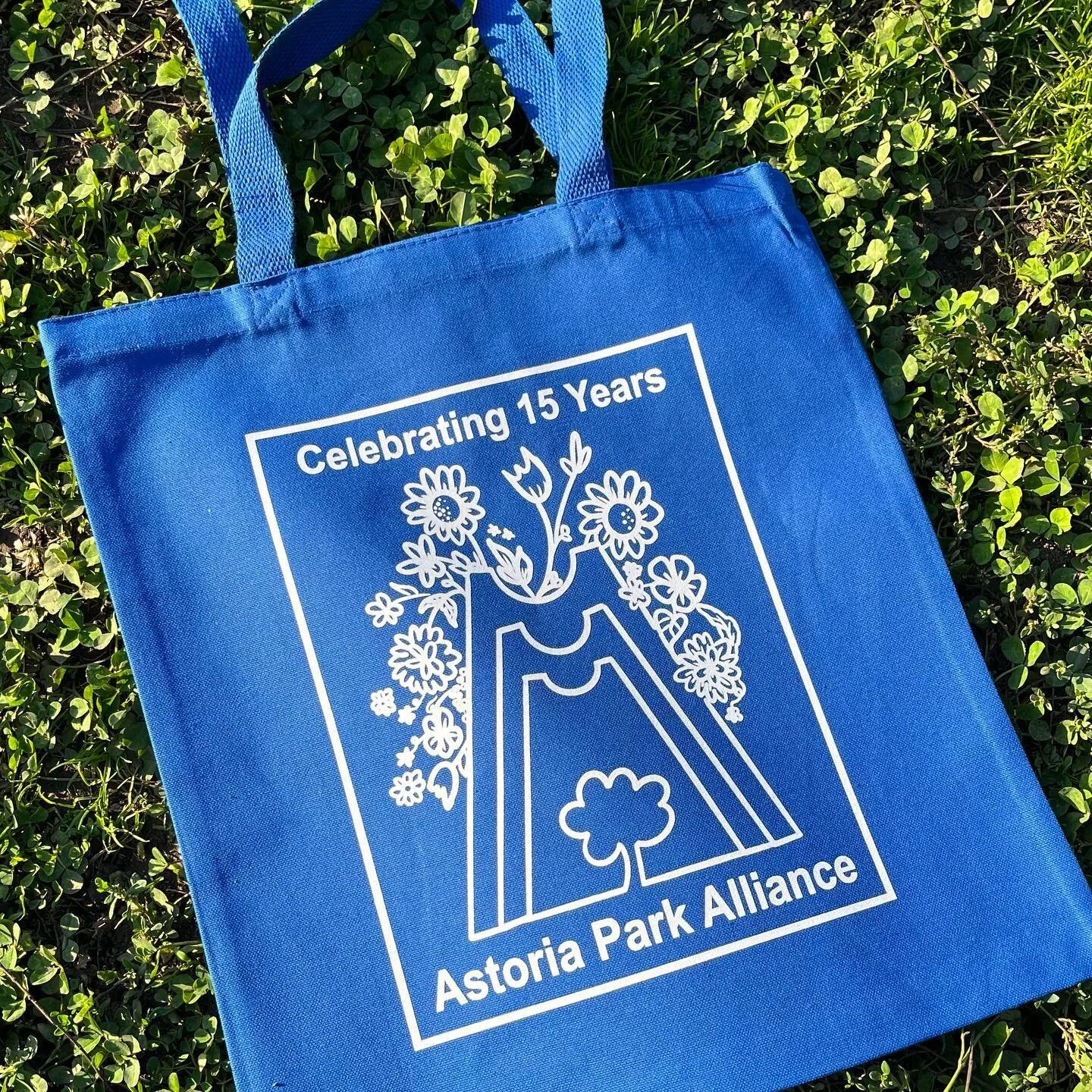 Introducing our 15th anniversary tote bag- perfect for your next trip to the park! Guests will receive one tote free with their ticket purchase when they attend our Fundraiser tomorrow (10/13) at @katchastoria . This bag features a re-imagined logo f