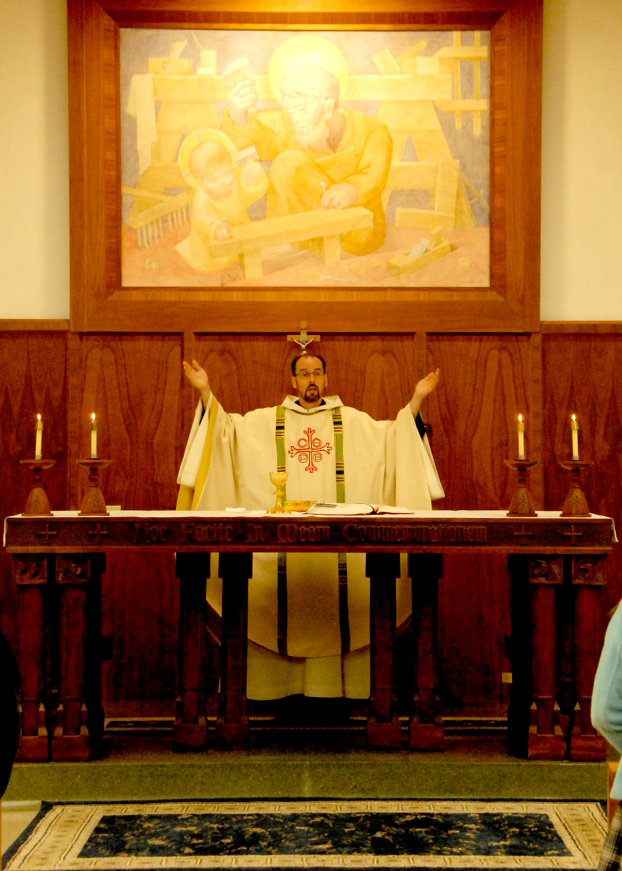 jamesalbers_josephchapelmass.jpg