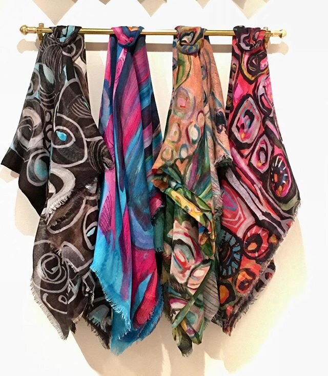 Posting pretty things today ☺️ This is our inspiring scarf collaboration with artist and longtime friend @maureenclaffy 
These beauties (this image is a small sampling) are available on Maureen&rsquo;s site (link in her bio) and #sweetwilliamhinsdale