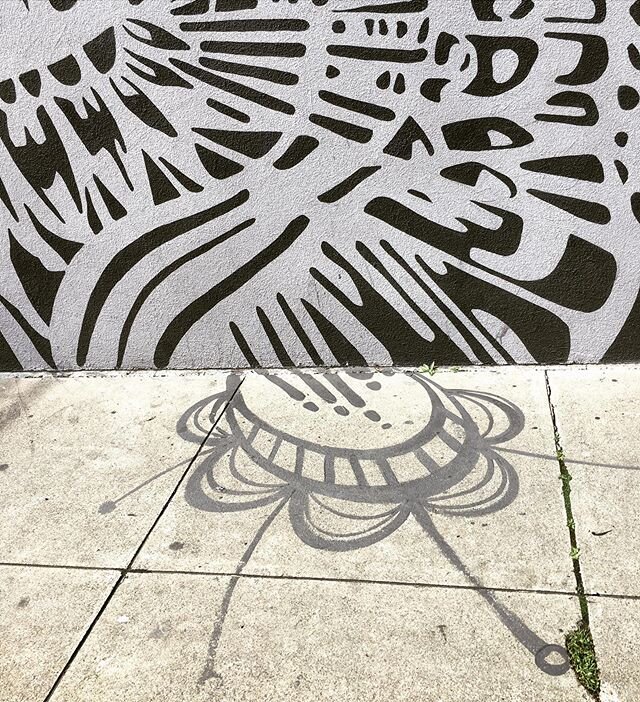 in my solo walk to get groceries, i stop to admire a wall mural design that spills onto the sidewalk. I can easily create my own entertainment, help my community and shelter in place
.
.
.
#swisssilkcompany #swisssilkco #shelterinplace #sanfrancisco 
