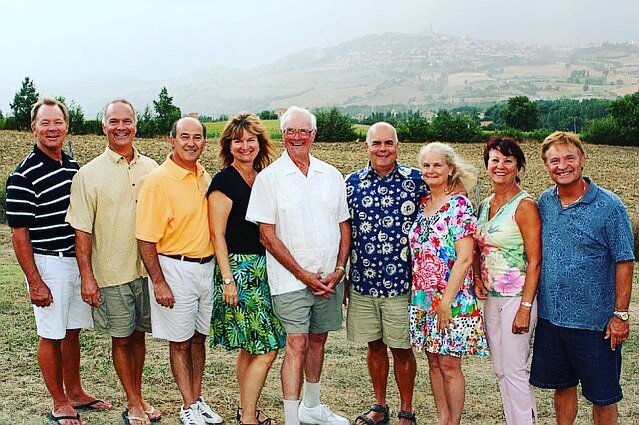 Sibling day?!!
Cannot miss the opportunity to celebrate my three brothers pictured here (on a fam Italian trip in 2008) with our dear ol&rsquo; Dad, plus all of the Sig O&rsquo;s ❤️
.
.
.
#siblings #family #travel #italy #love #livecolorfully
