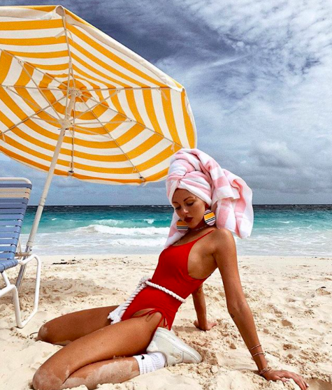 10 Fashion Girls With the Best Swimwear Collections