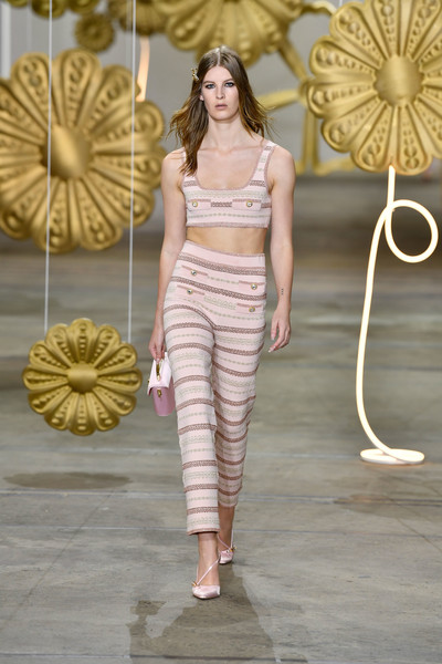 Alice+McCall+Runway+Mercedes+Benz+Fashion+SazyGpJuRwZl.jpg