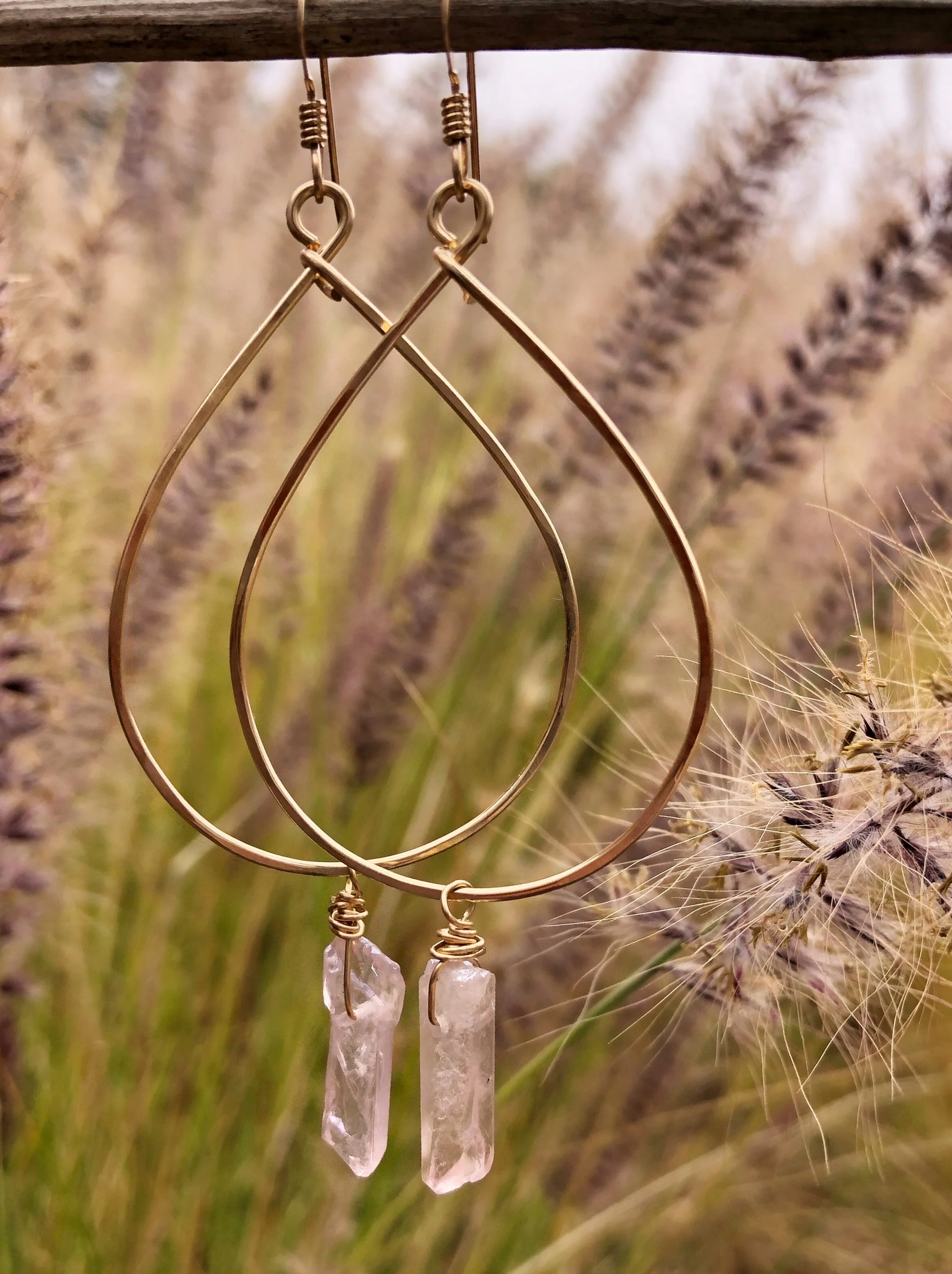 555C7A06-3297-4E8D-9716-878DCBFD0FE6