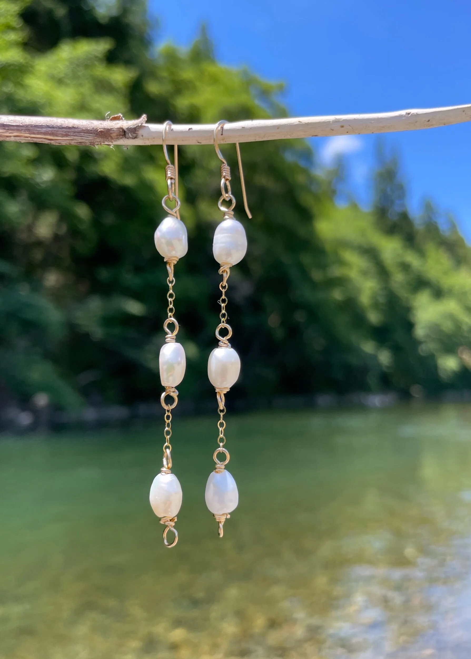 5B050963-7FC8-4CFD-86C7-65BCC8CC6039