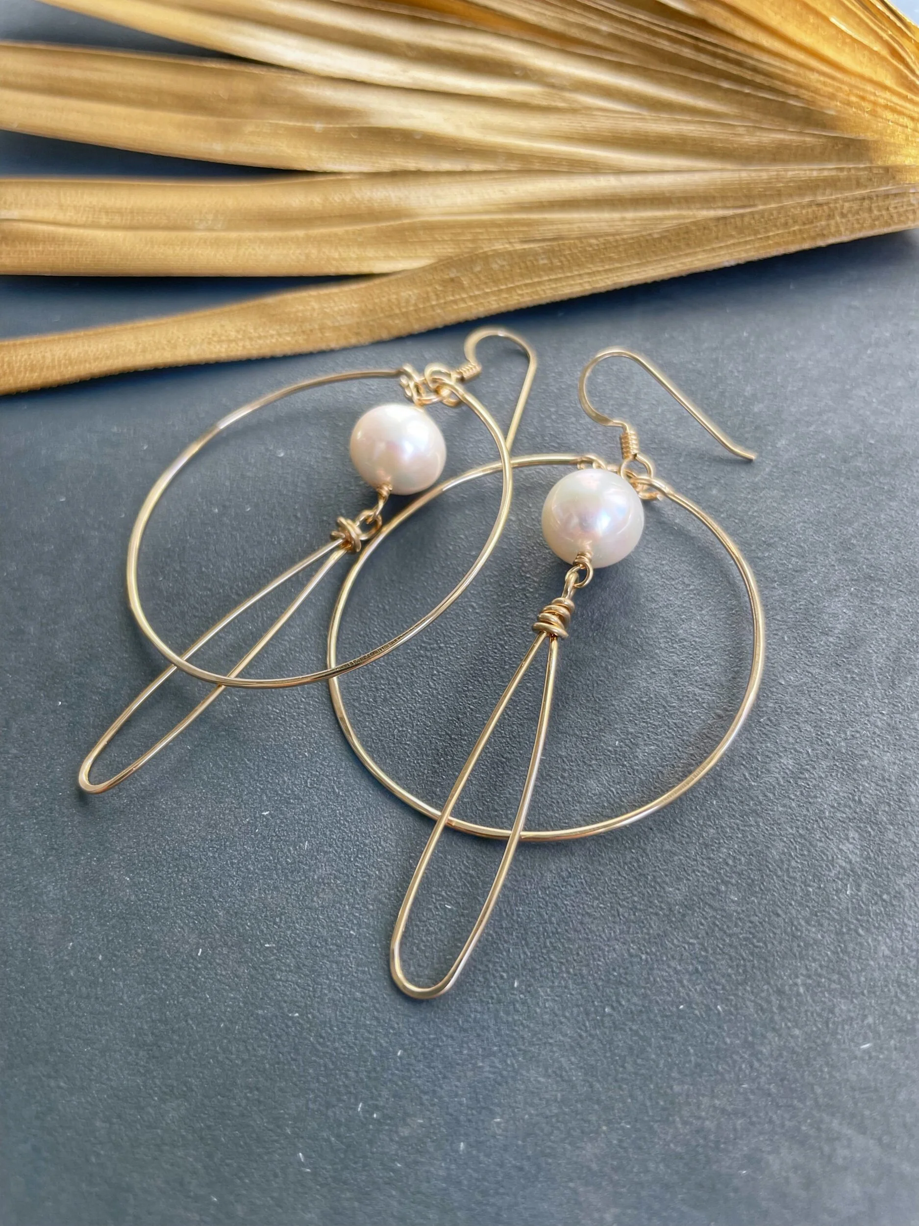 7B3425A5-B3EC-4F7A-980C-8C5A235CD340