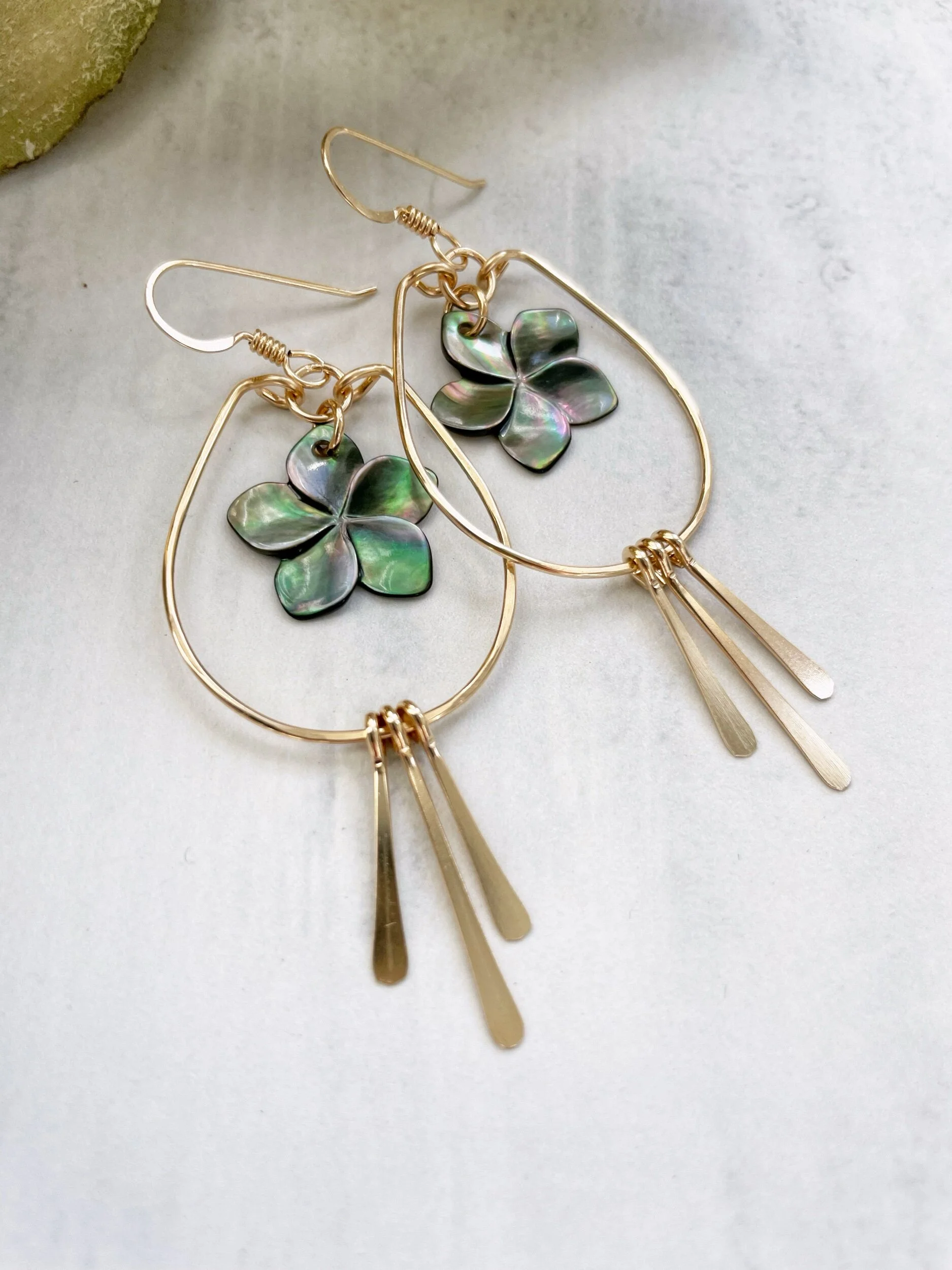 6D92B3A3-CD31-489B-9F73-21947B3F4E94