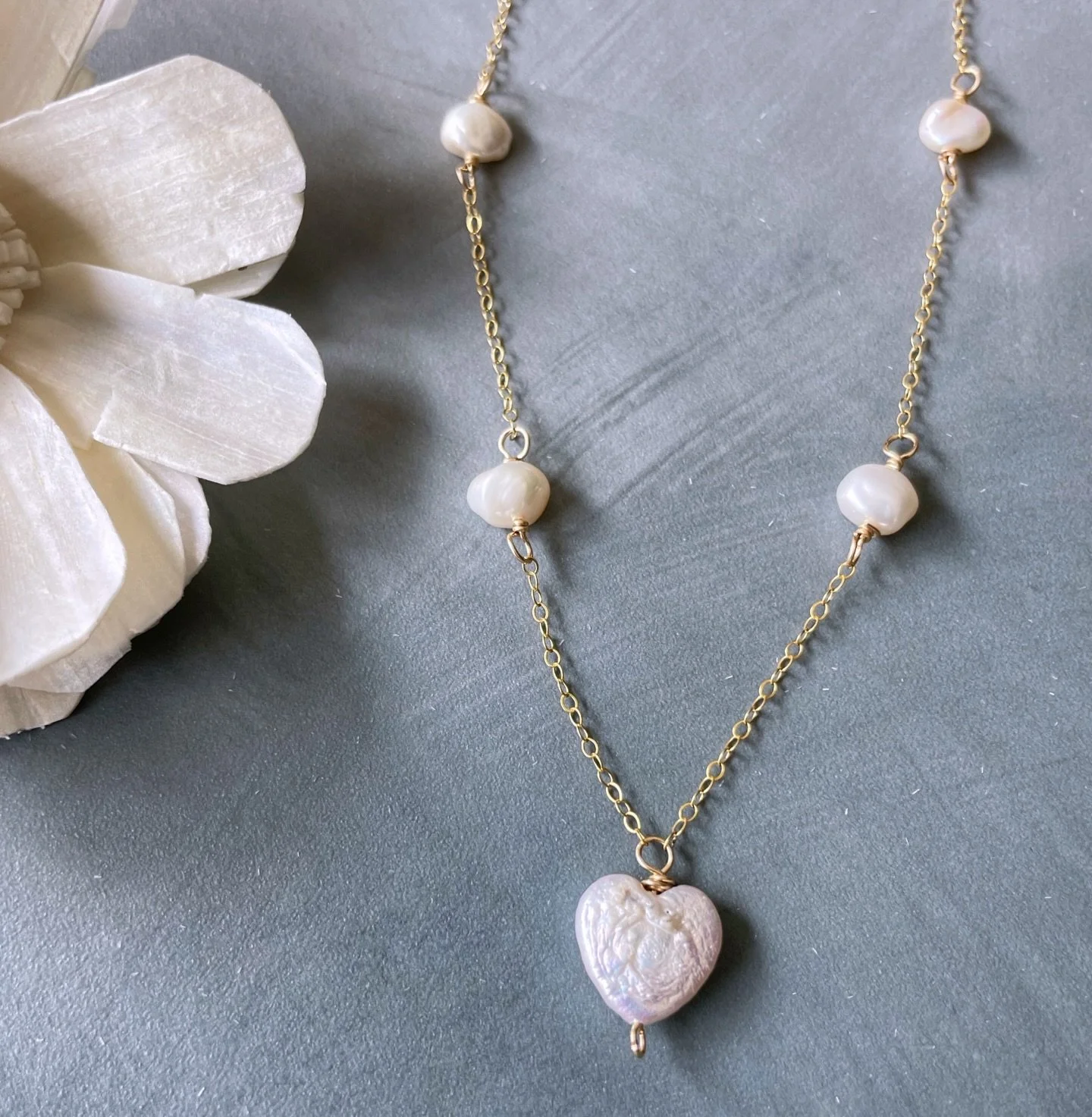 What are you getting her for Valentine&rsquo;s Day?? 🤍