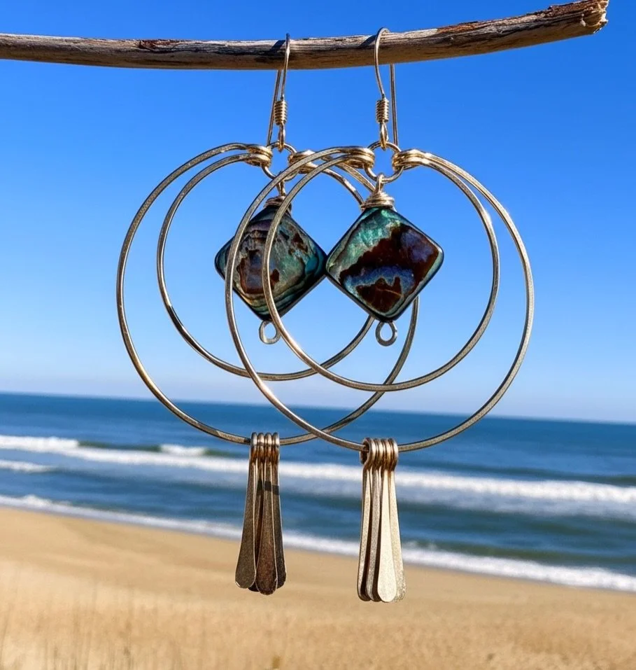 Spring is coming!! And oh my goodness, I cannot wait for longer and warmer days! It&rsquo;s a great time to get a refresh on all your accessories for the season. Shop Quinnsharp.com and get free shipping with code: SHIPNOW