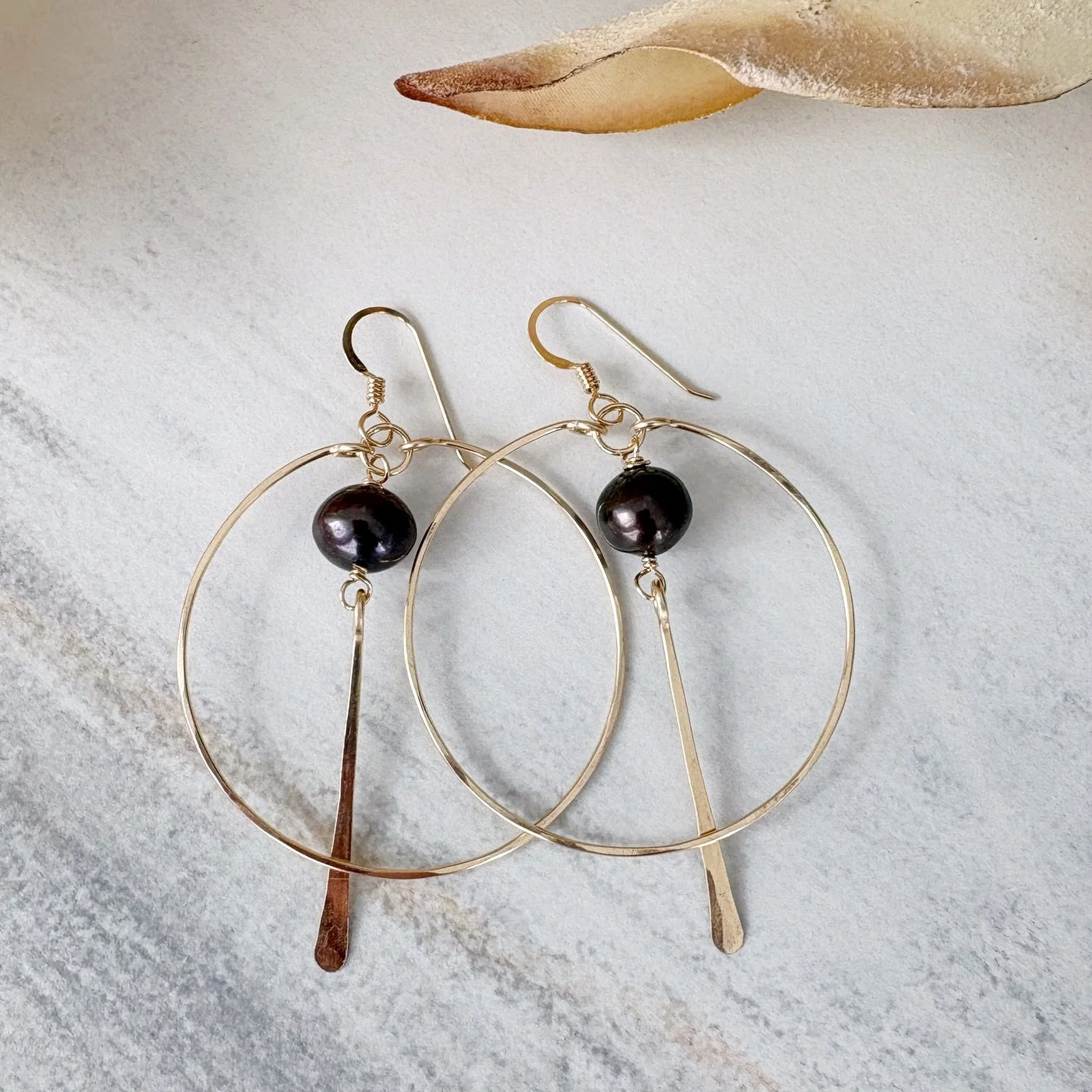 Time for a little spring accessory refresh! New peacock pearls ~ find these on my website.