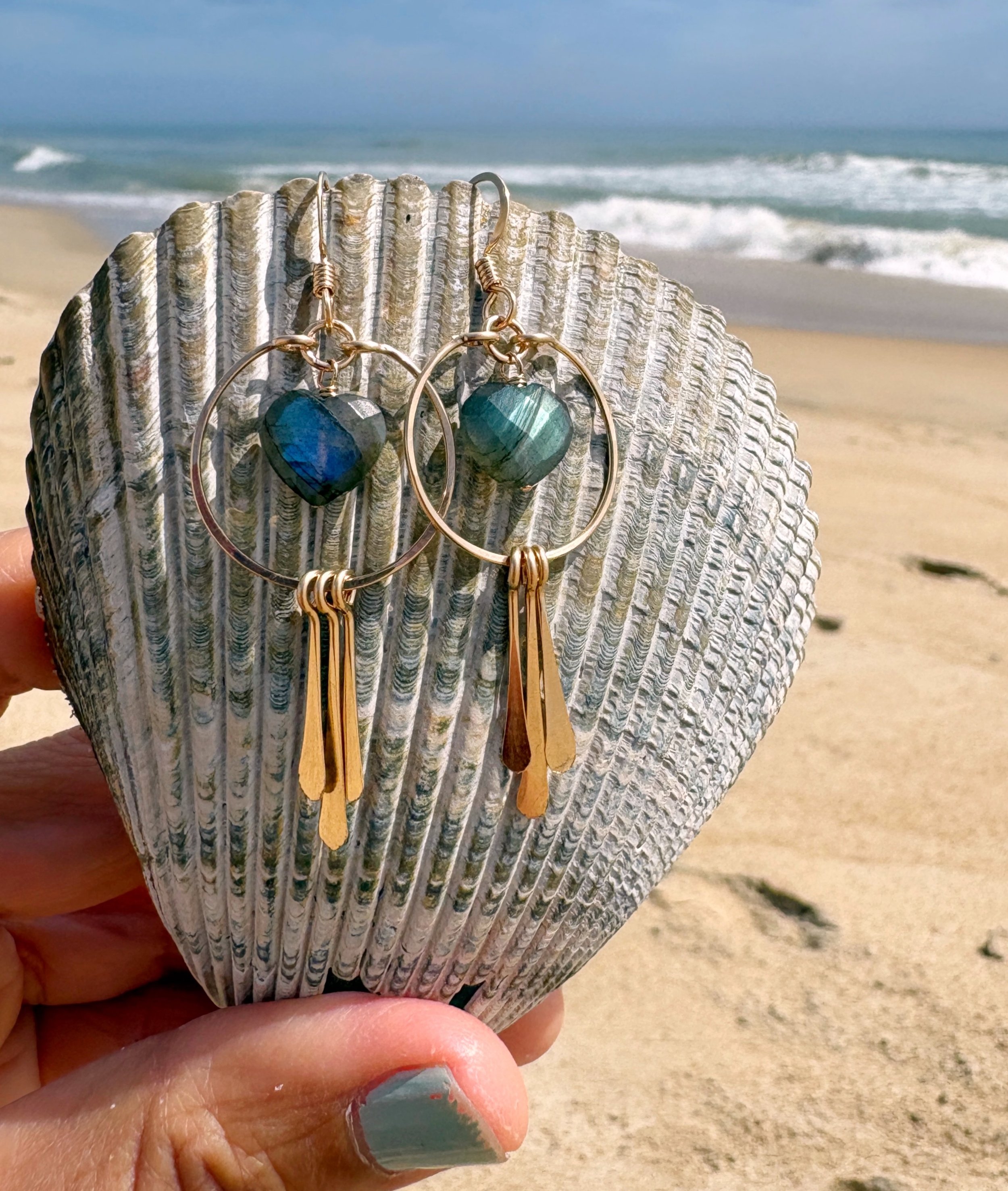 One of the best parts about Coast Guard life is getting stationed on some of the prettiest coastlines. Definitely not mad about always living near the beach. 🐚🏖️😎