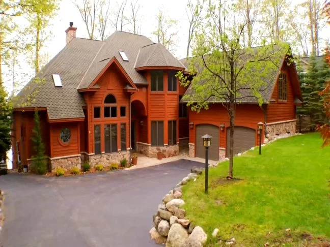 1128 River Road - Reclaimed wood, plus the best view in the whole neighborhood.