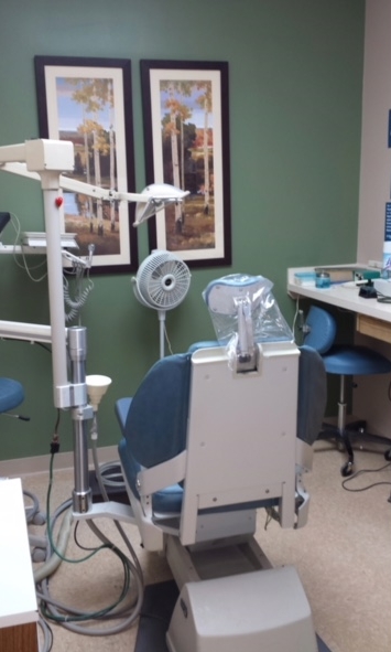 Empty Dental Chair3 at DocHartman.jpeg