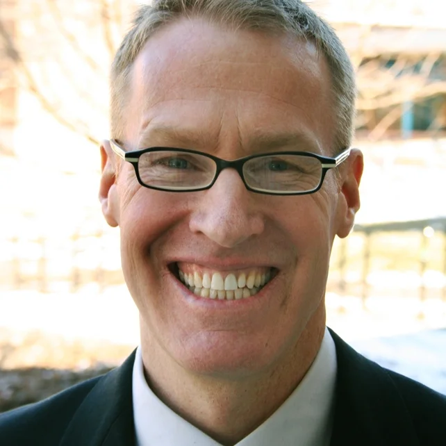 Robert Motl Photo Square.jpg