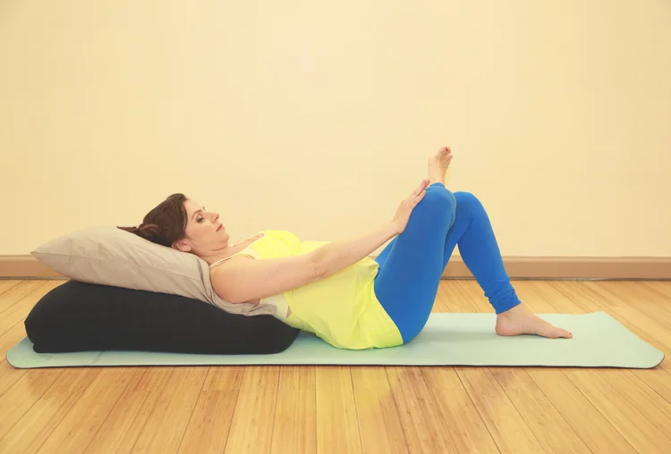 Piriformis Stretch (Le Claire Photography)