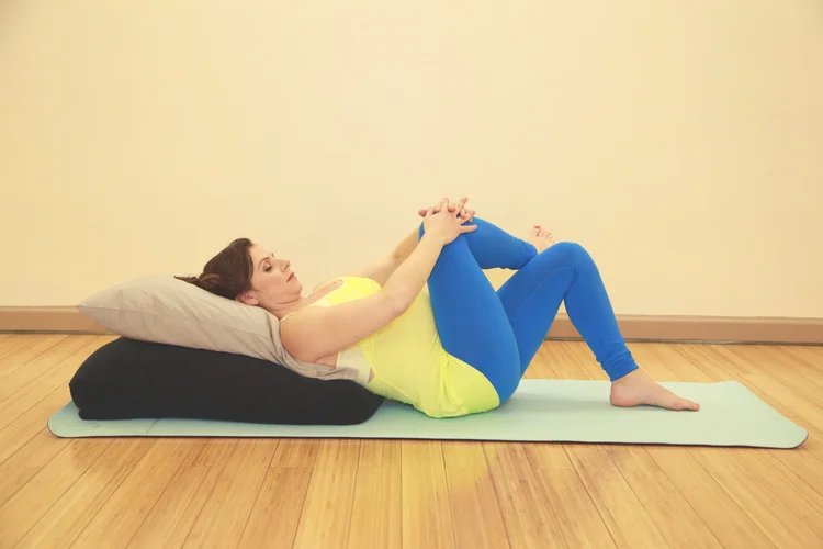 Piriformis Stretch (Le Claire Photography)