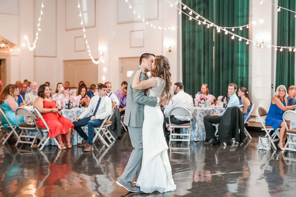 Middleburg Community Center Wedding Middleburg Virginia | Andrea Rodway Photography