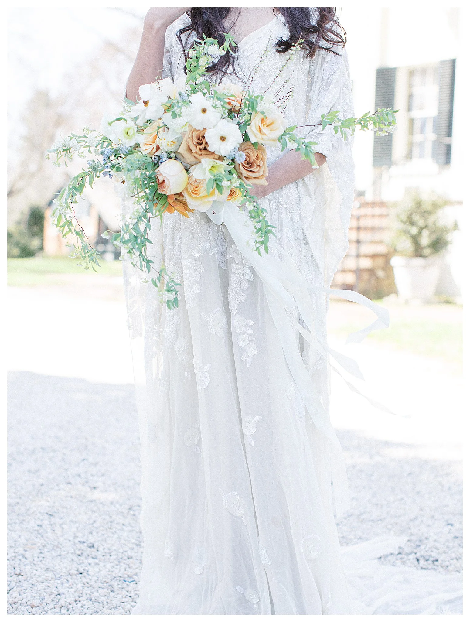 Spring Oatlands Historic House and Gardens Wedding | Andrea Rodw