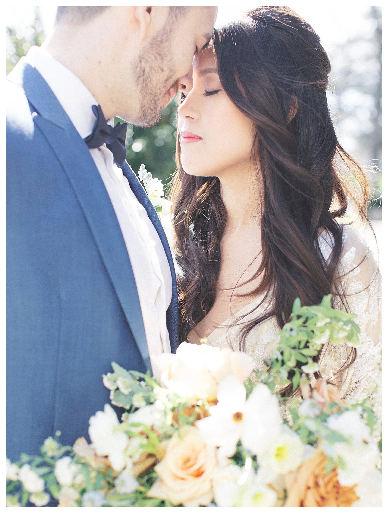 Spring Oatlands Historic House and Gardens Wedding | Andrea Rodw