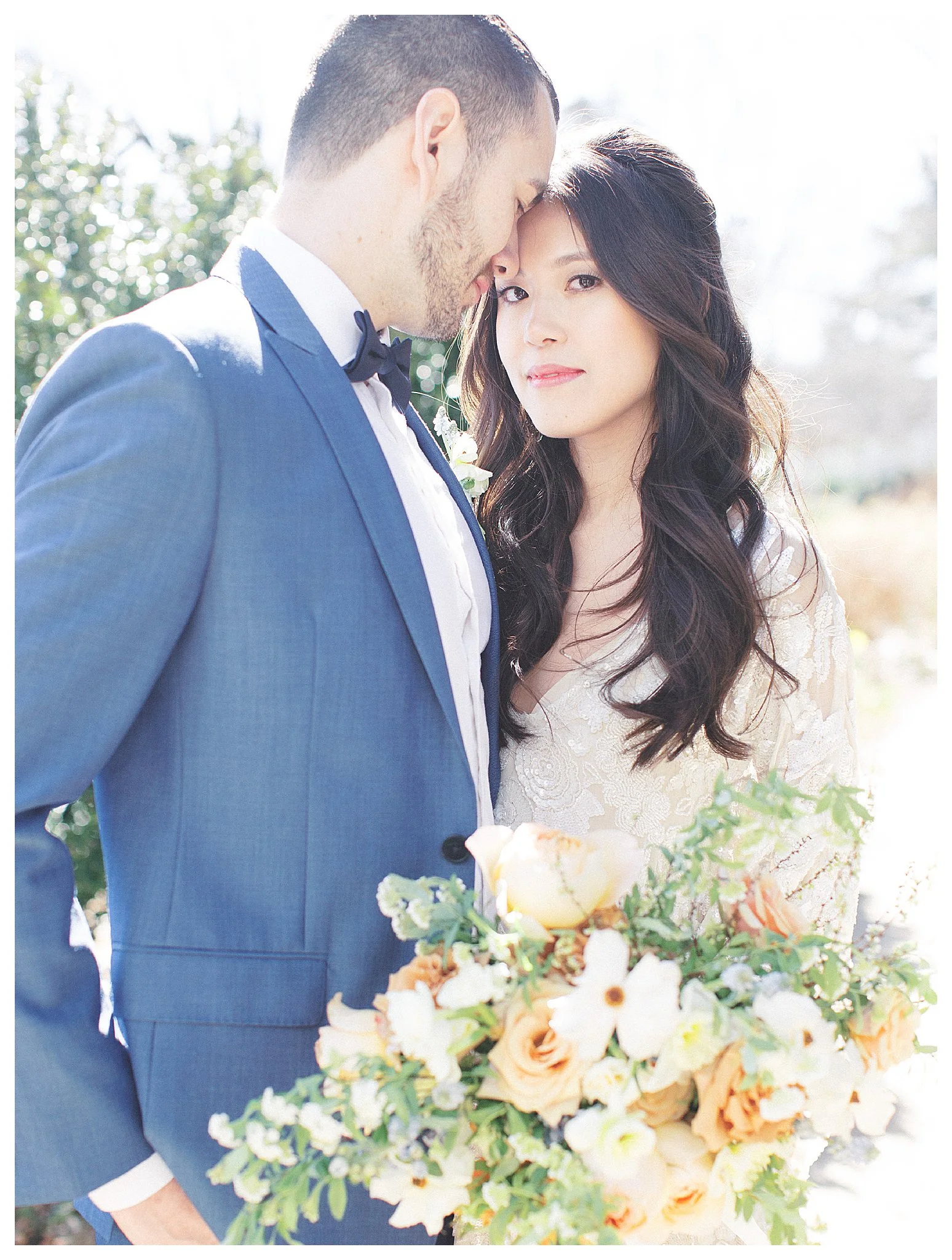 Spring Oatlands Historic House and Gardens Wedding | Andrea Rodw