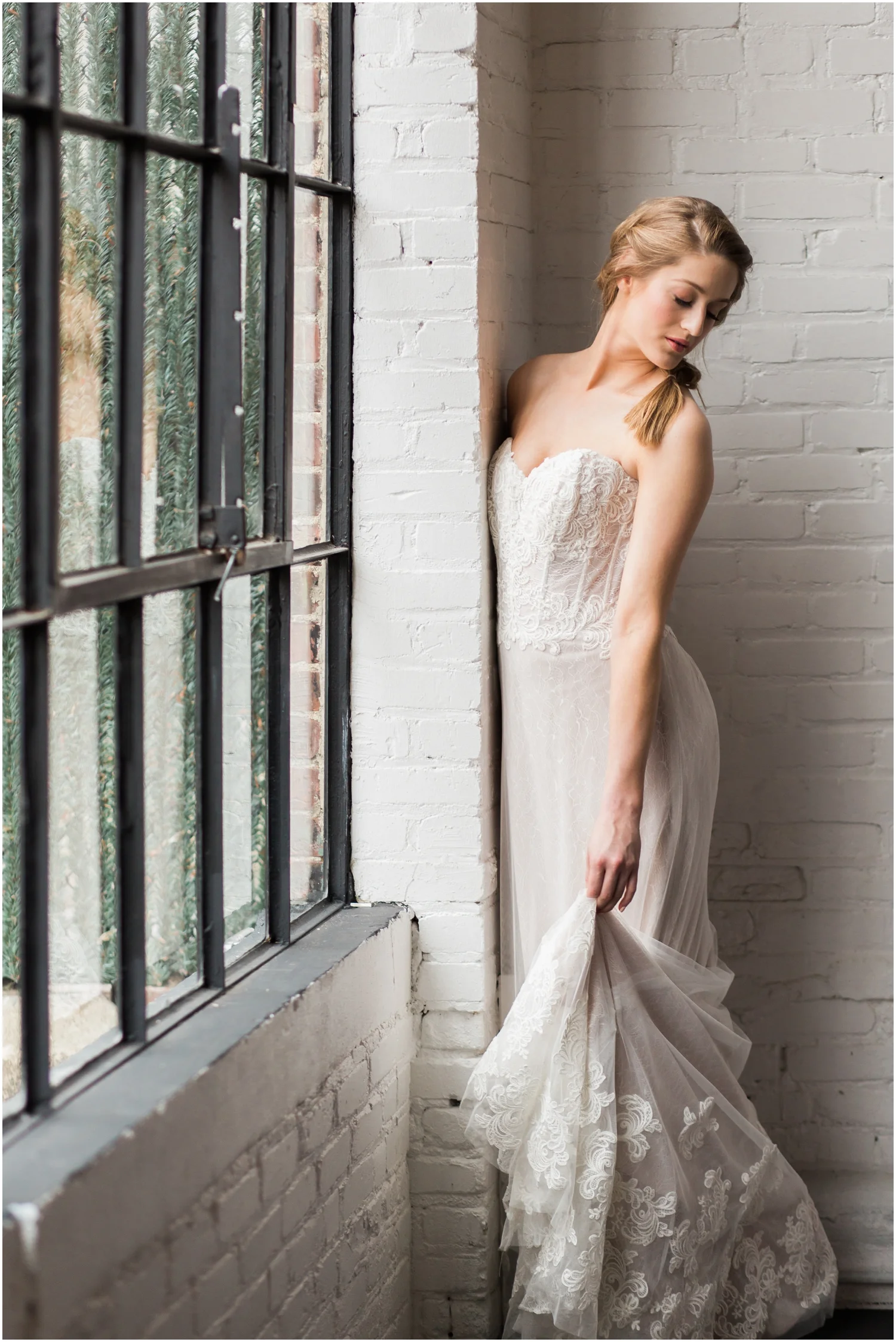 Vibrant Tropical Wedding Inspiration