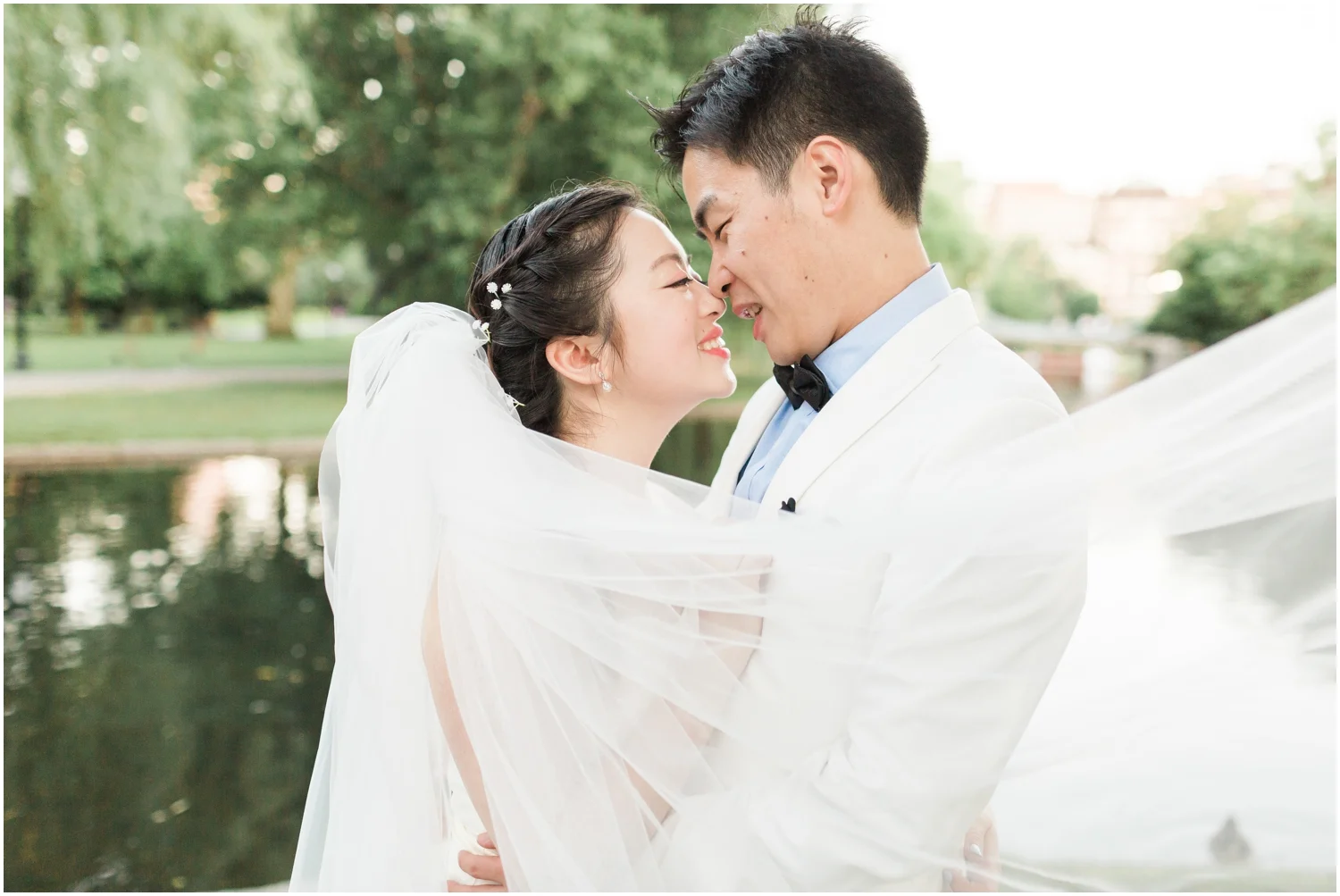 Boston Public Gardens Engagement Session // Boston Engagement Photographer