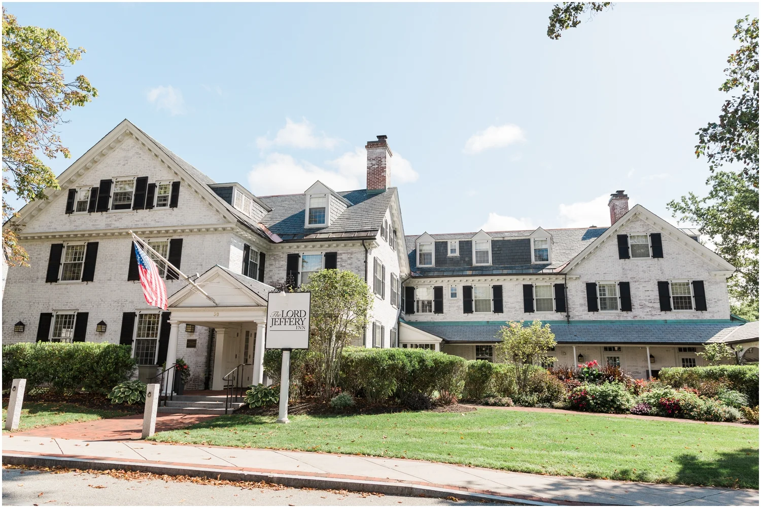 Lord Jeffery Inn Wedding + New England Wedding Photographer