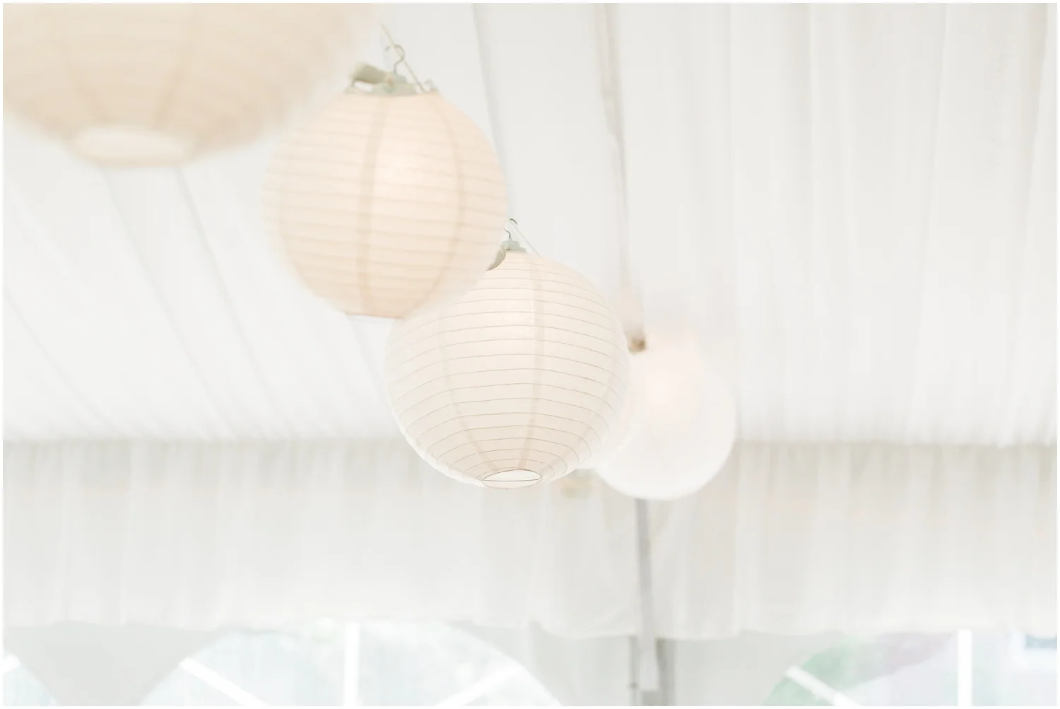 Lord Jeffery Inn Wedding + New England Wedding Photographer