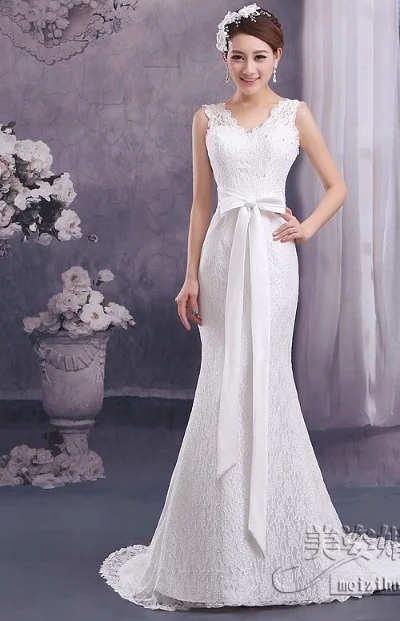  This dress has the belt sewn in the side seams,. It can be worn as shown, or tied on the side or in the back.&nbsp; 