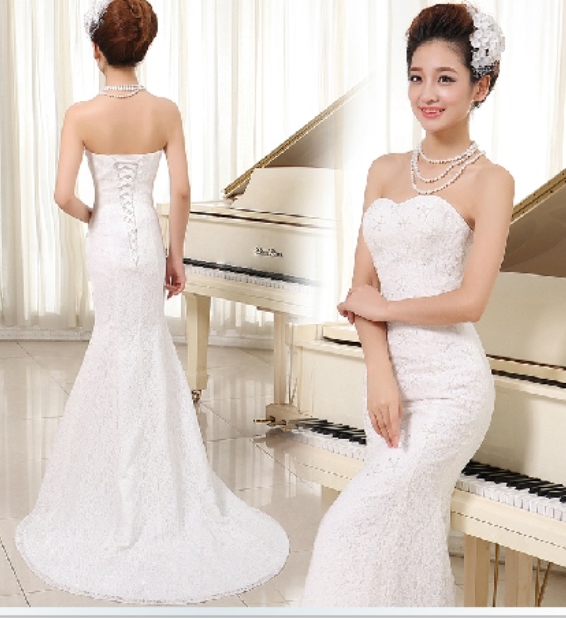  This dress is perfect for all petite brides. It has a sweetheart neckline, is hand beaded, mermaid profile and comes in sizes 0-8.&nbsp; 