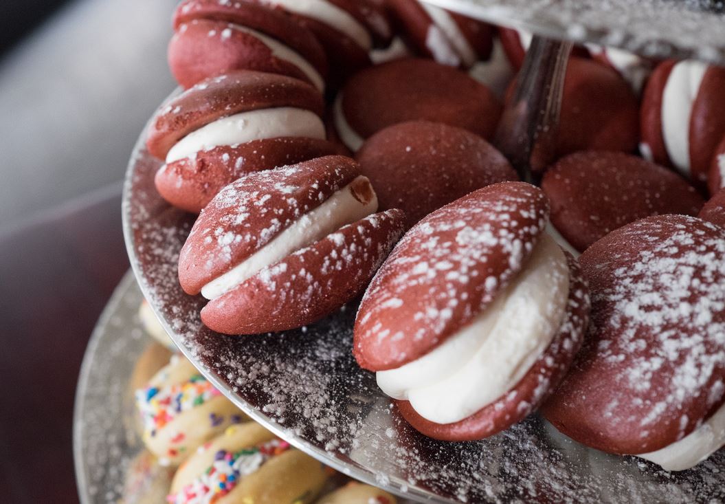 The Artisan Mini Doughnut Display Tower is guest approved! Chocolate Chip, Cinnamon Sugar, Maple Bacon Glazed and Blueberry, with assorted toppings, spiced creams and marinated fruits. 