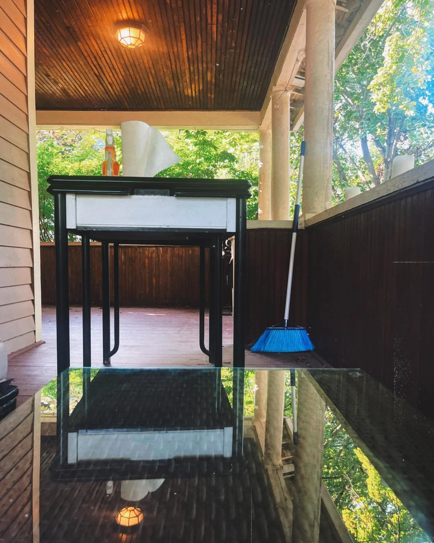 It&rsquo;s prep time for my favorite Ithaca holiday &mdash; @porchfestithaca!!!! 

TOMORROW (Sunday, Sept 22) you can catch 3 bands here:
2-3pm Stranded With a Kiss
3-4pm @louistonlouiston 
4-5pm me and my band! 

And throughout Fall Creek neighborho