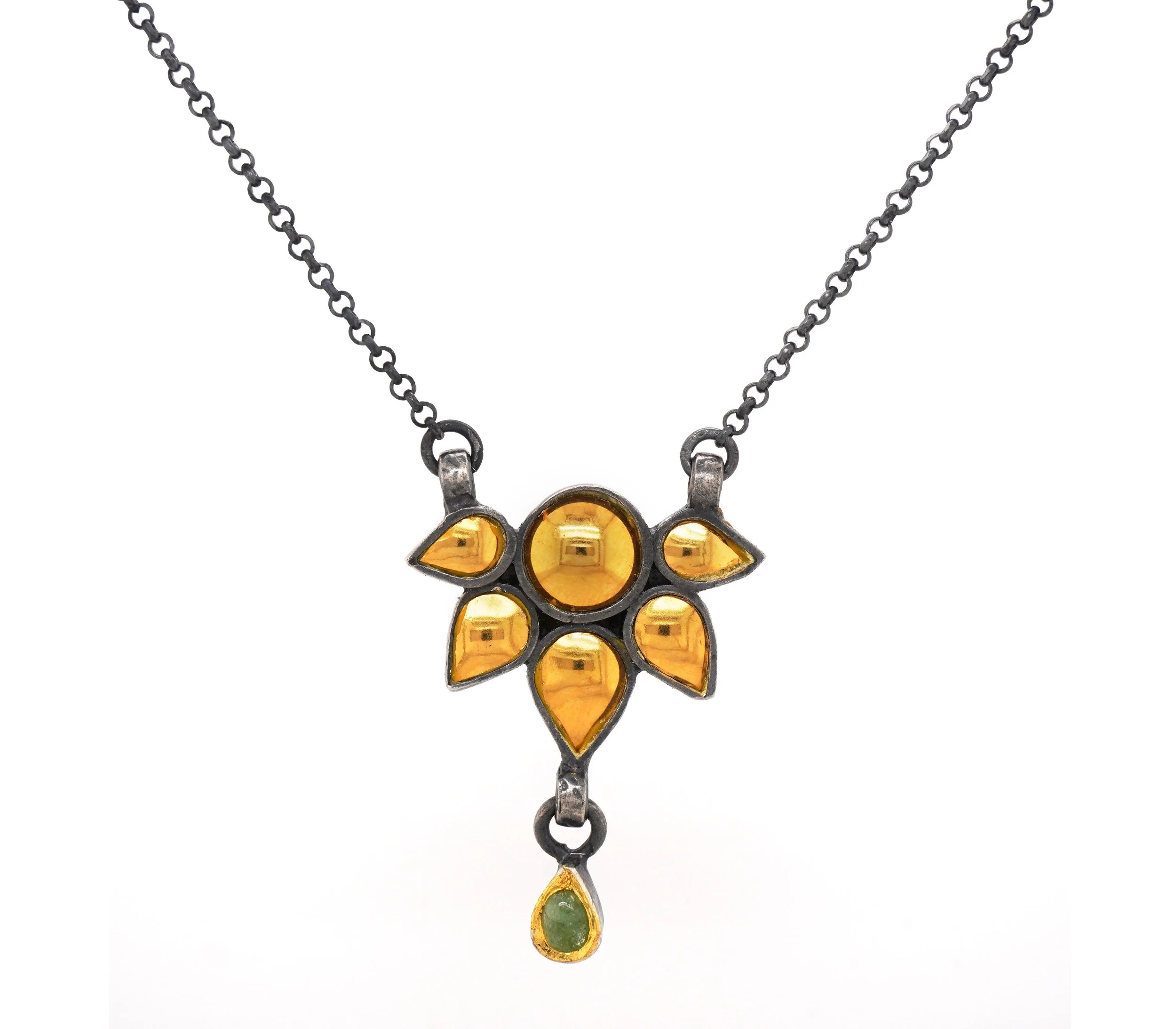 necklace2_black.jpg