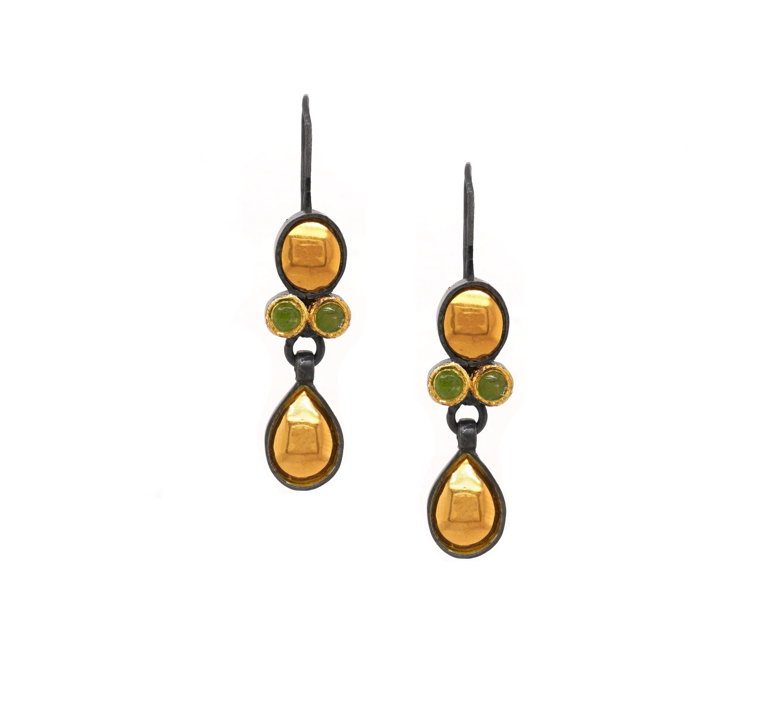 Earrings3_black.jpg