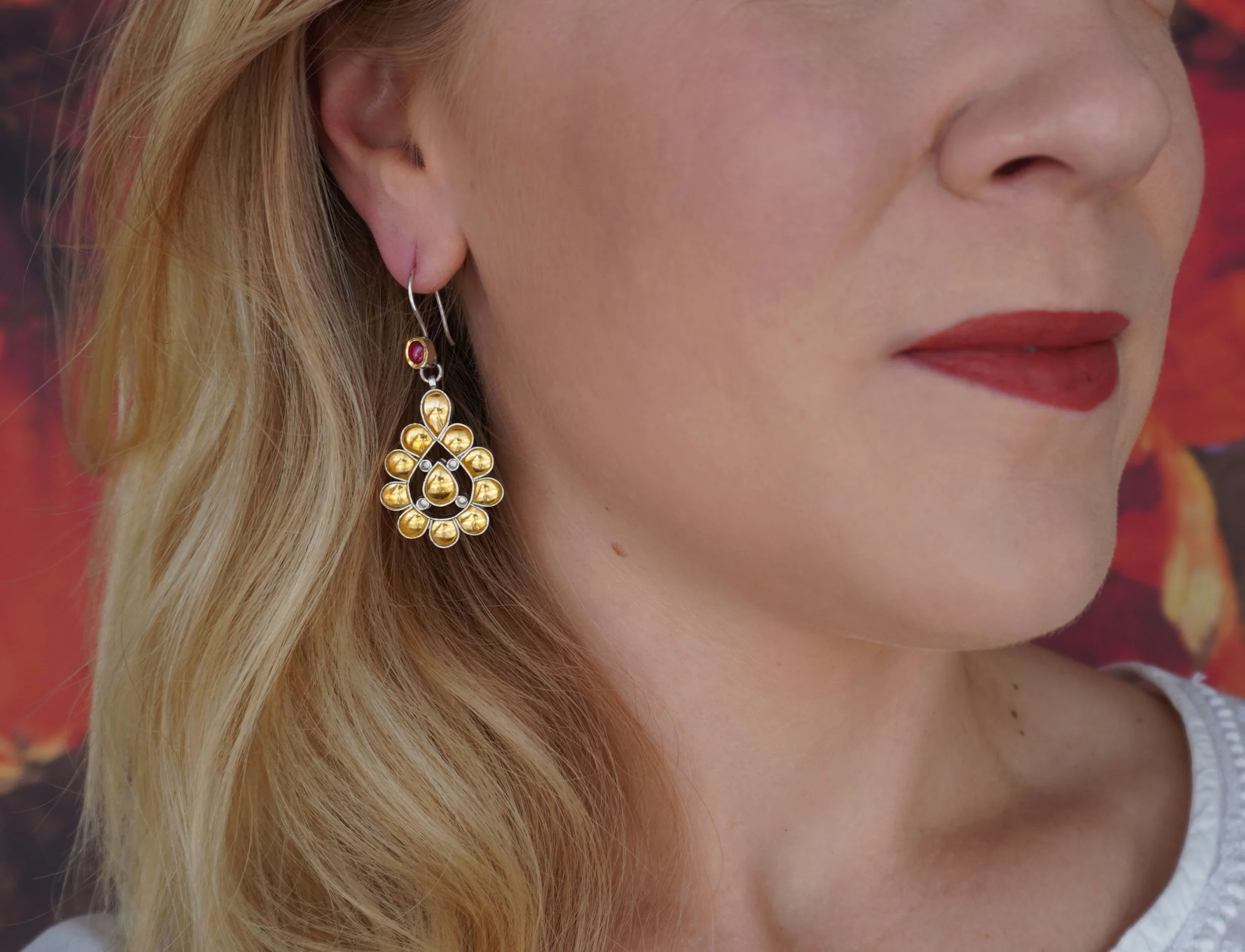 earrings4_body.jpg