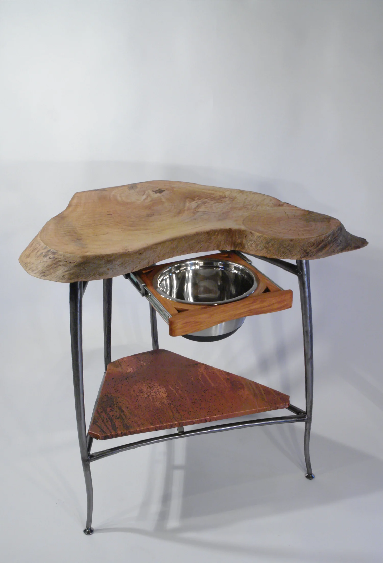 Eva Bench 04.jpg