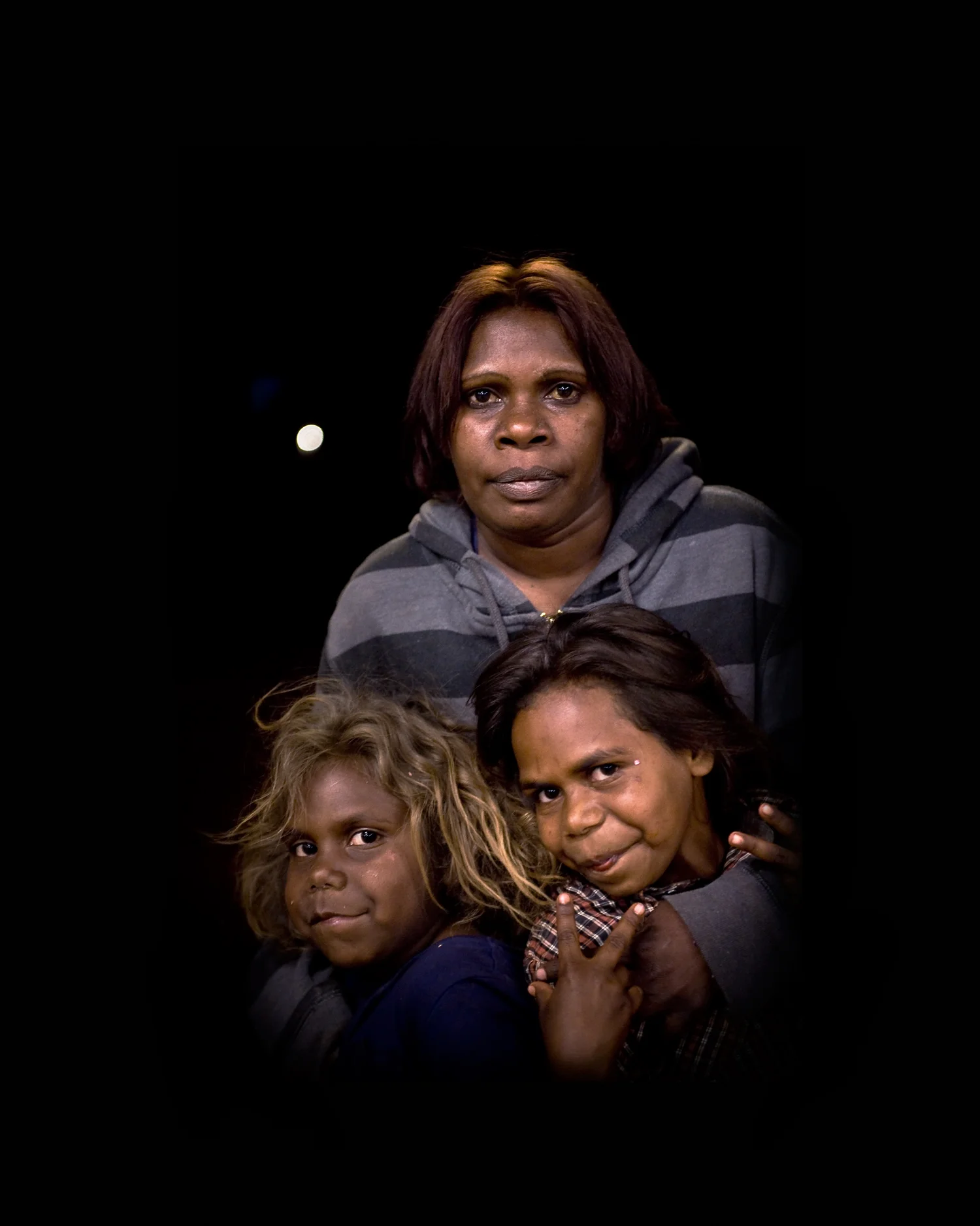'Nyirripi Woman and Two Kids'