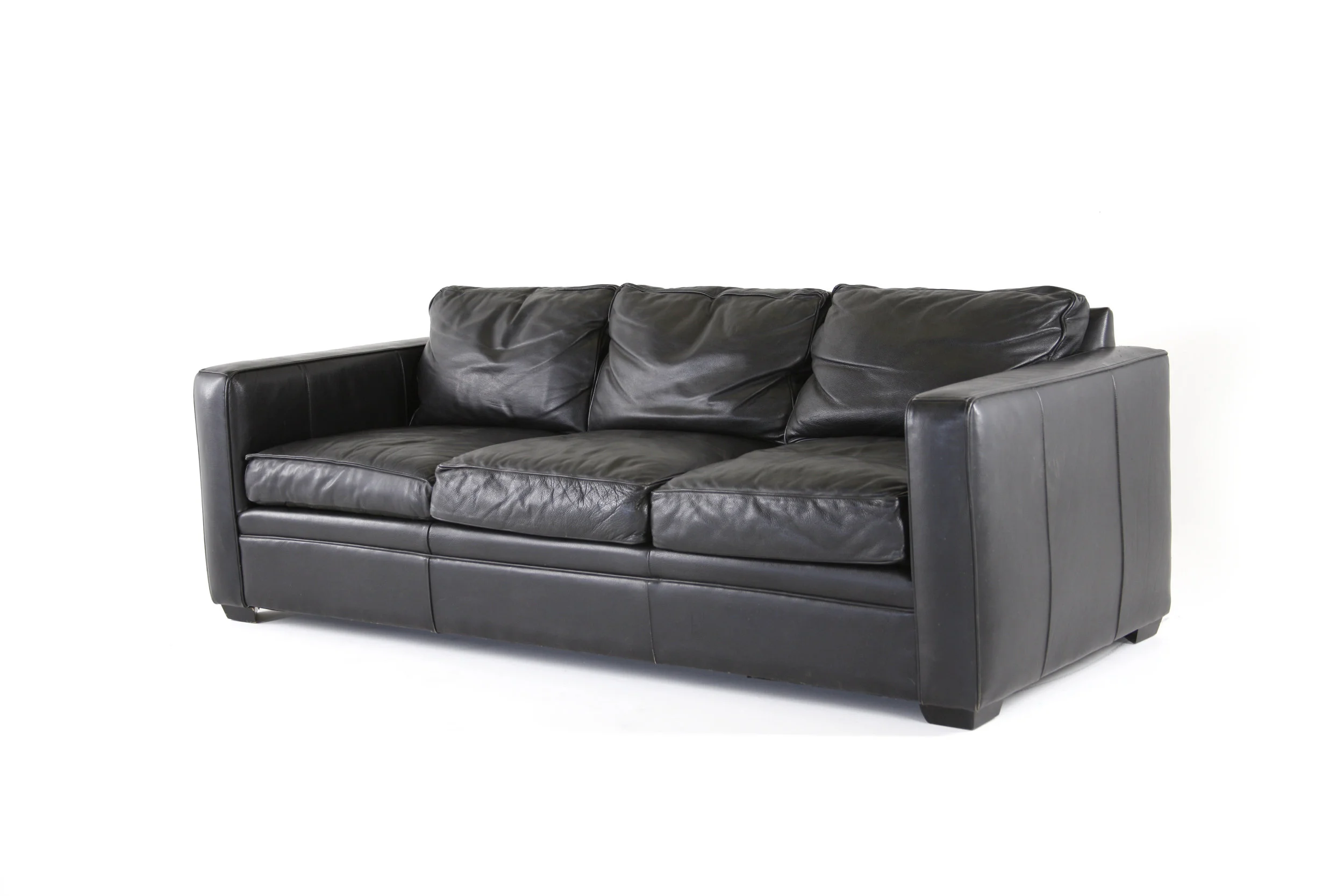 BlackLeatherSofa.jpg