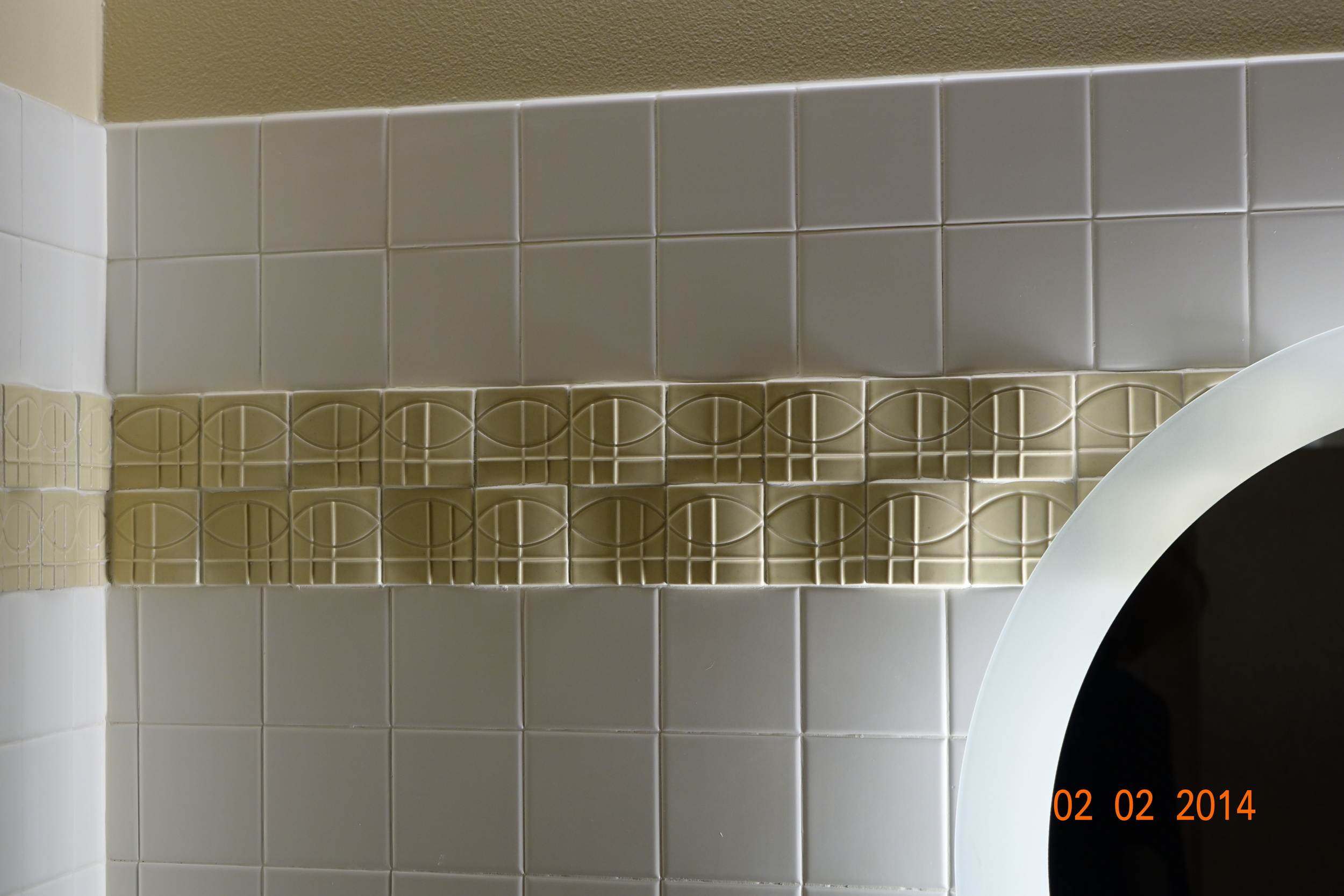 2-custom handcrafted tile as border_0024.JPG