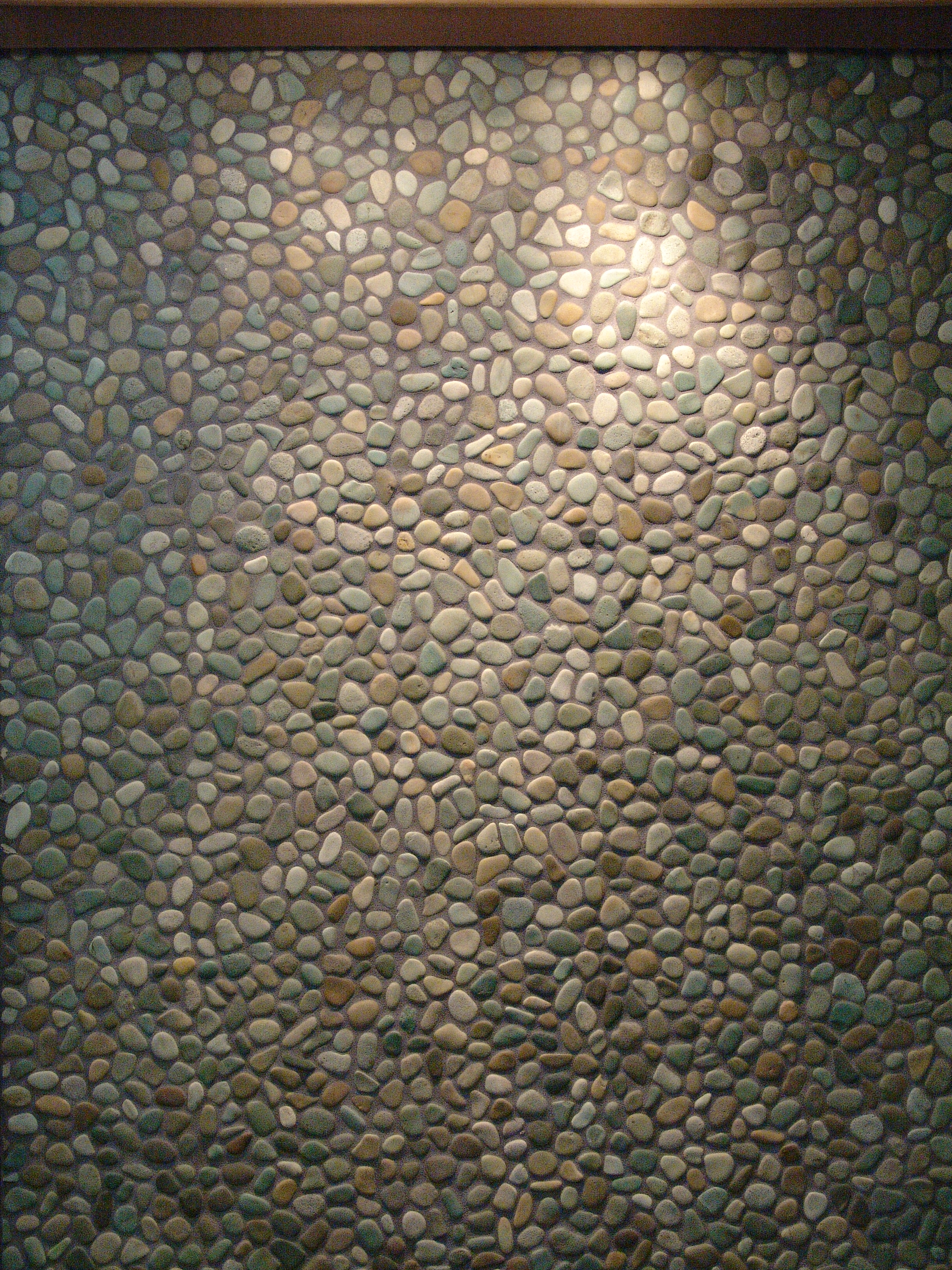 007-pebble mosaic fountain at entrance to salon_3896.JPG