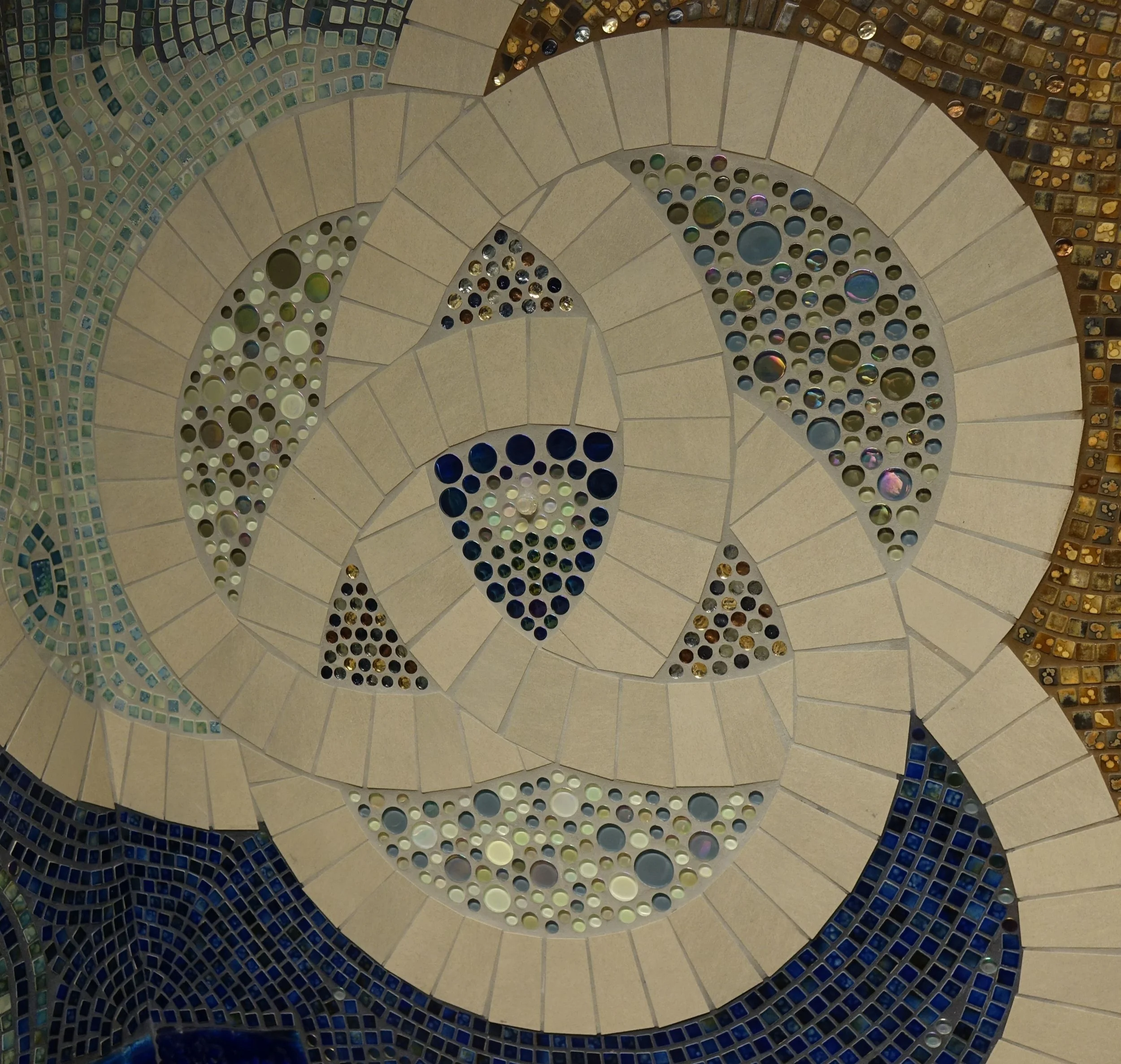 007-custom mosaic blends within circles_0597.jpg