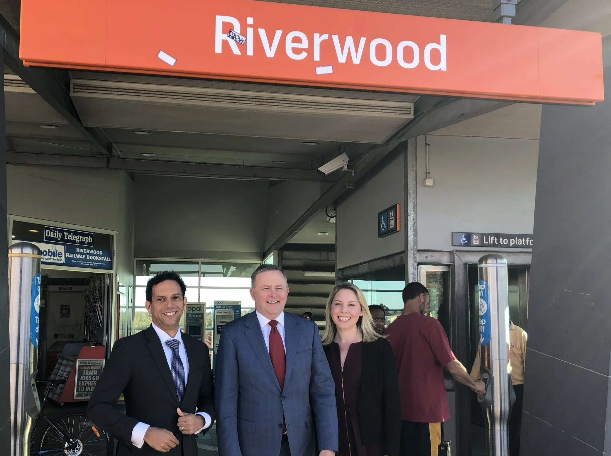 FEDERAL AND STATE LABOR JOIN FORCES TO DELIVER RIVERWOOD COMMUTER CAR PARKING