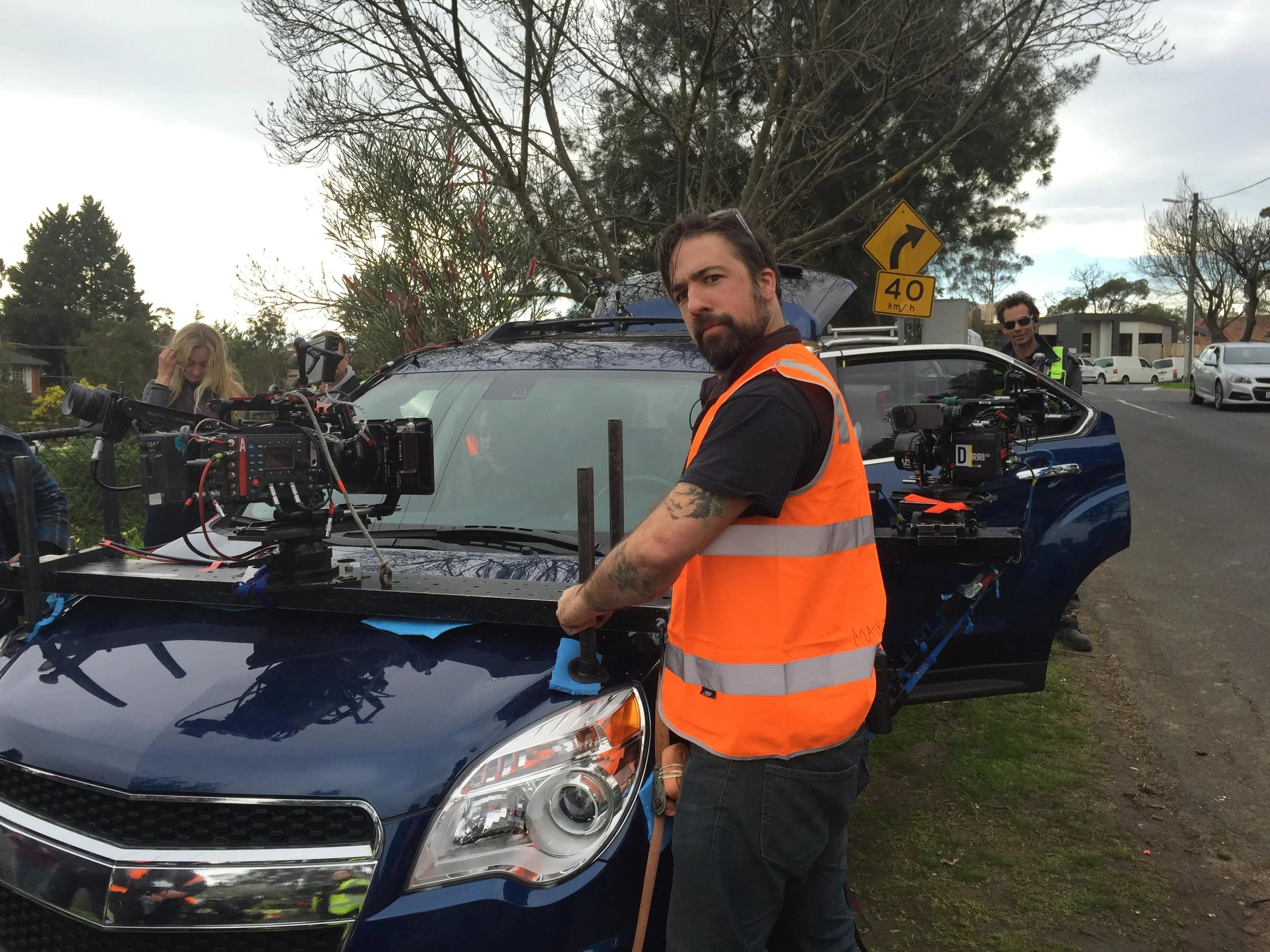 building car mounts.JPG