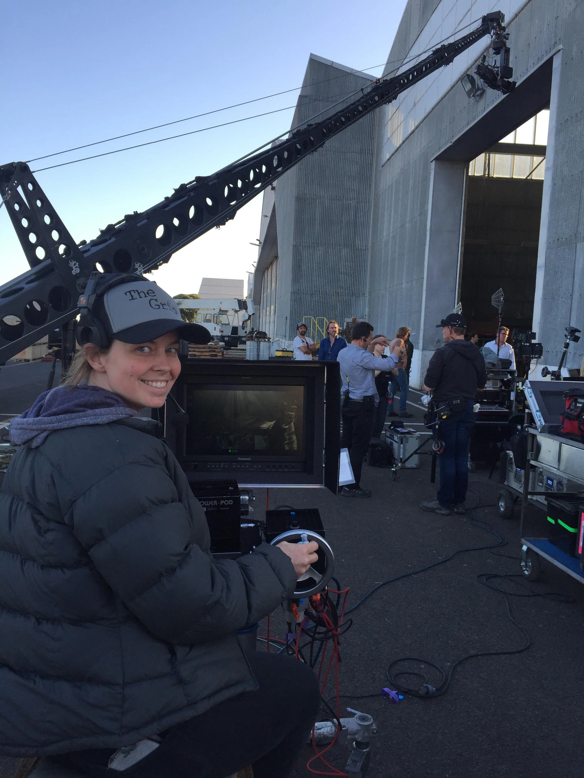 Crane with powerpod.JPG