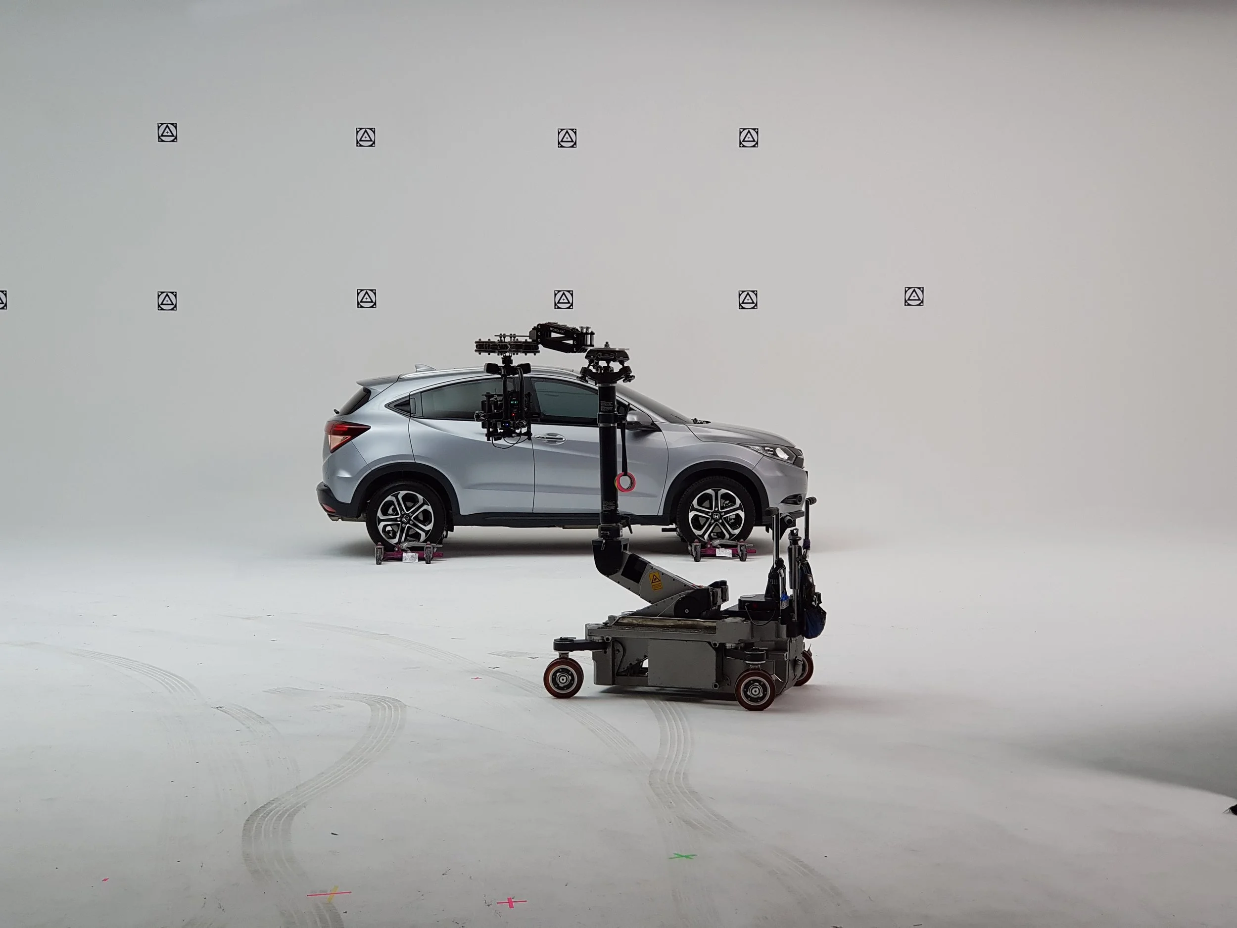 Cinetech Superhawk with spring arm and vibration isolator for MoVi in studio