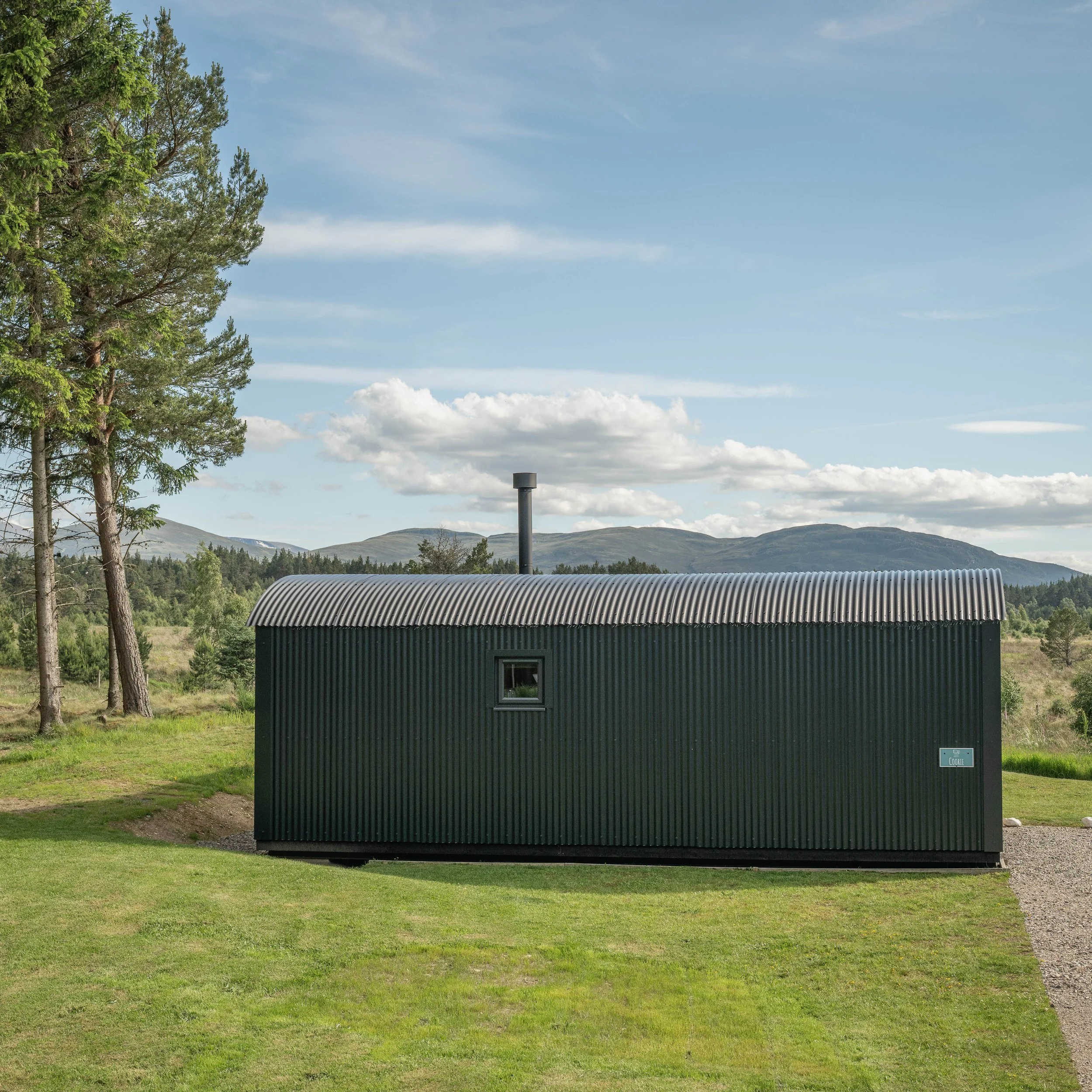 Coorie Cabin-9.jpg