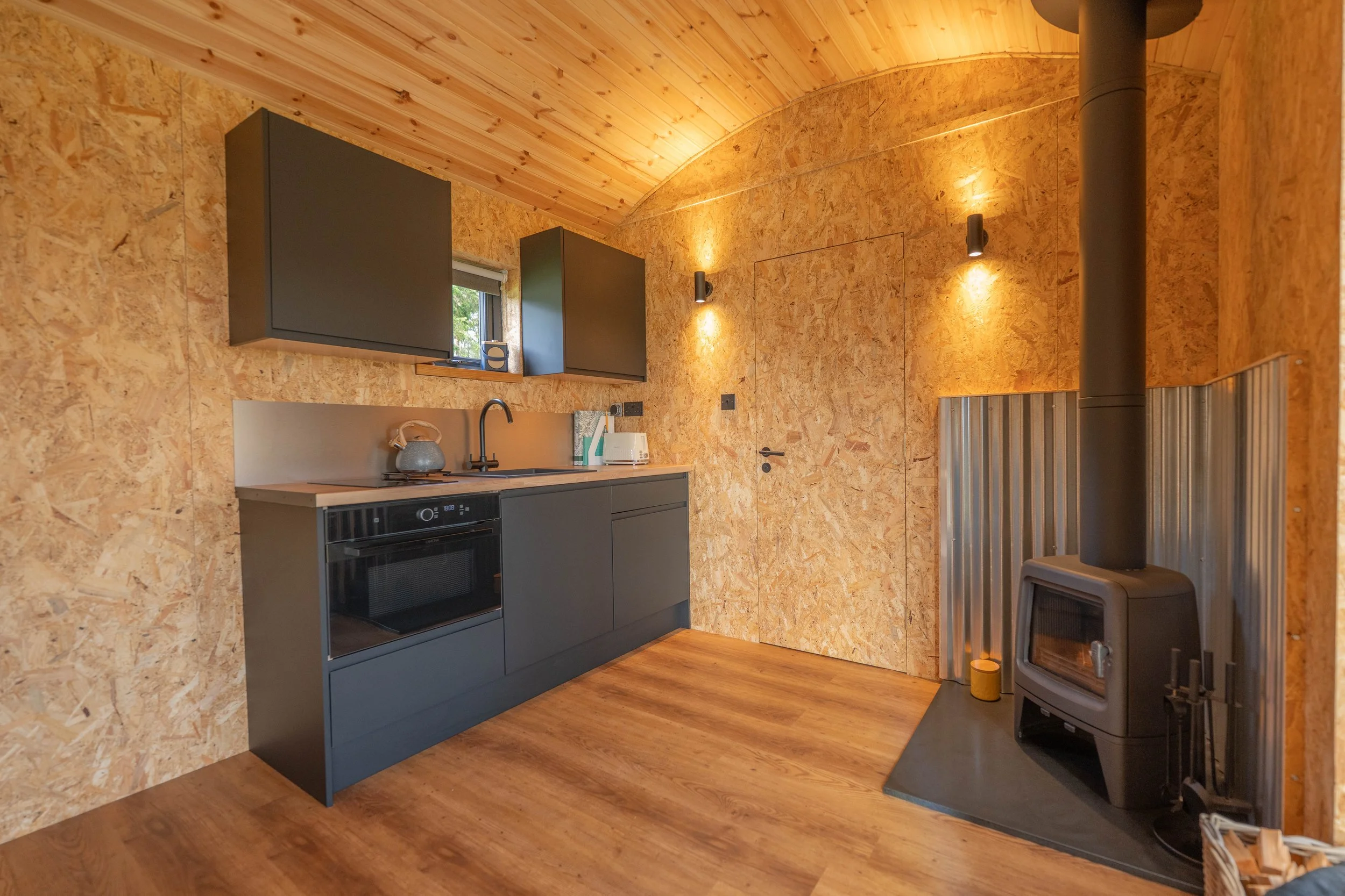Coorie Cabin-32.jpg