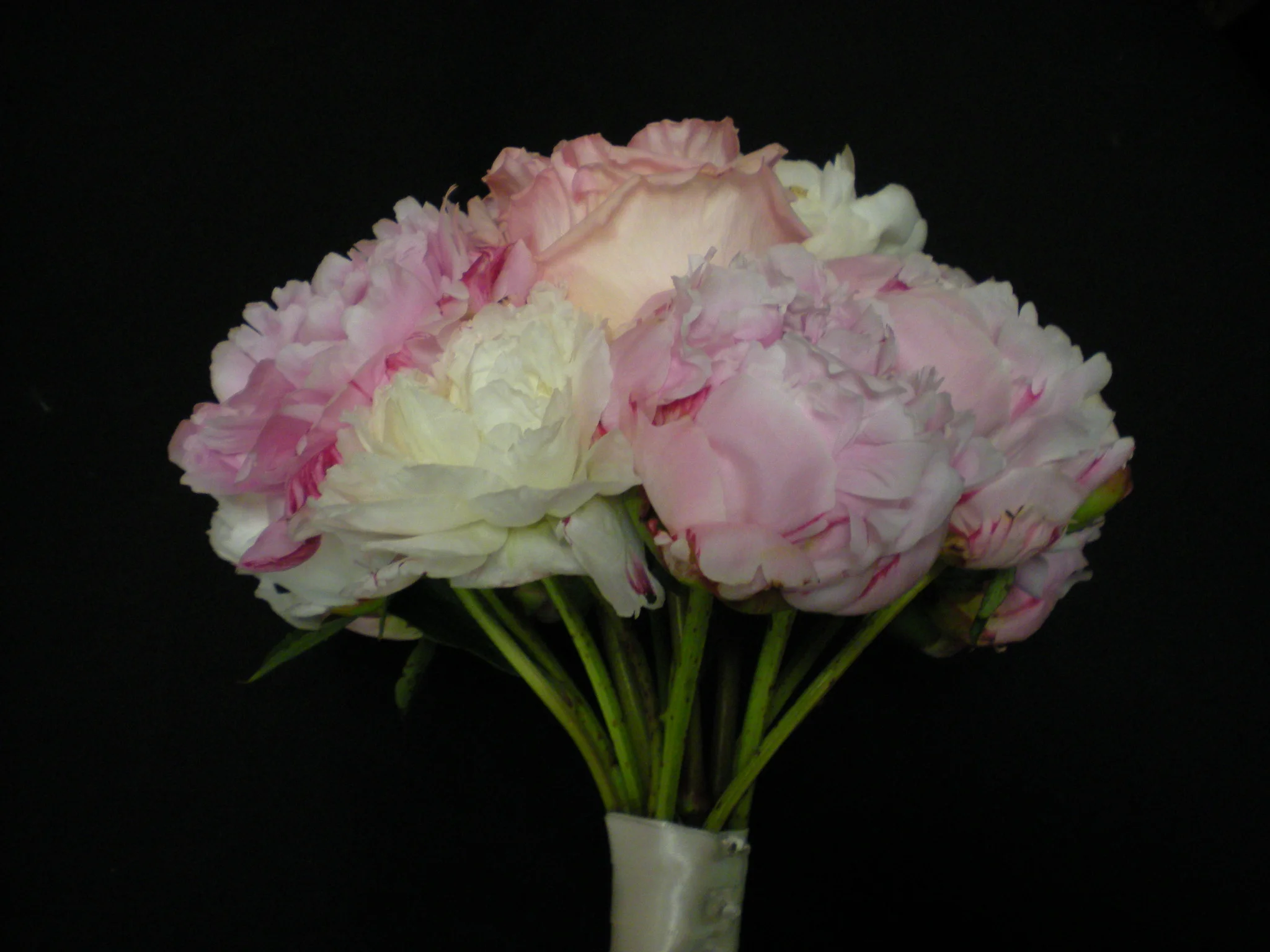 0004a bridal-bouquet--side_7908479540_o.jpg